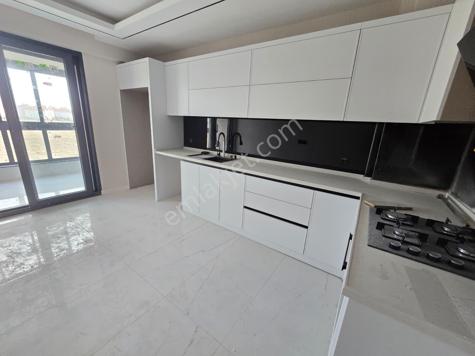 Kosova Mahallesin'de Satılık Sıfır Lüx 3+1 Daireler - Görsel 5