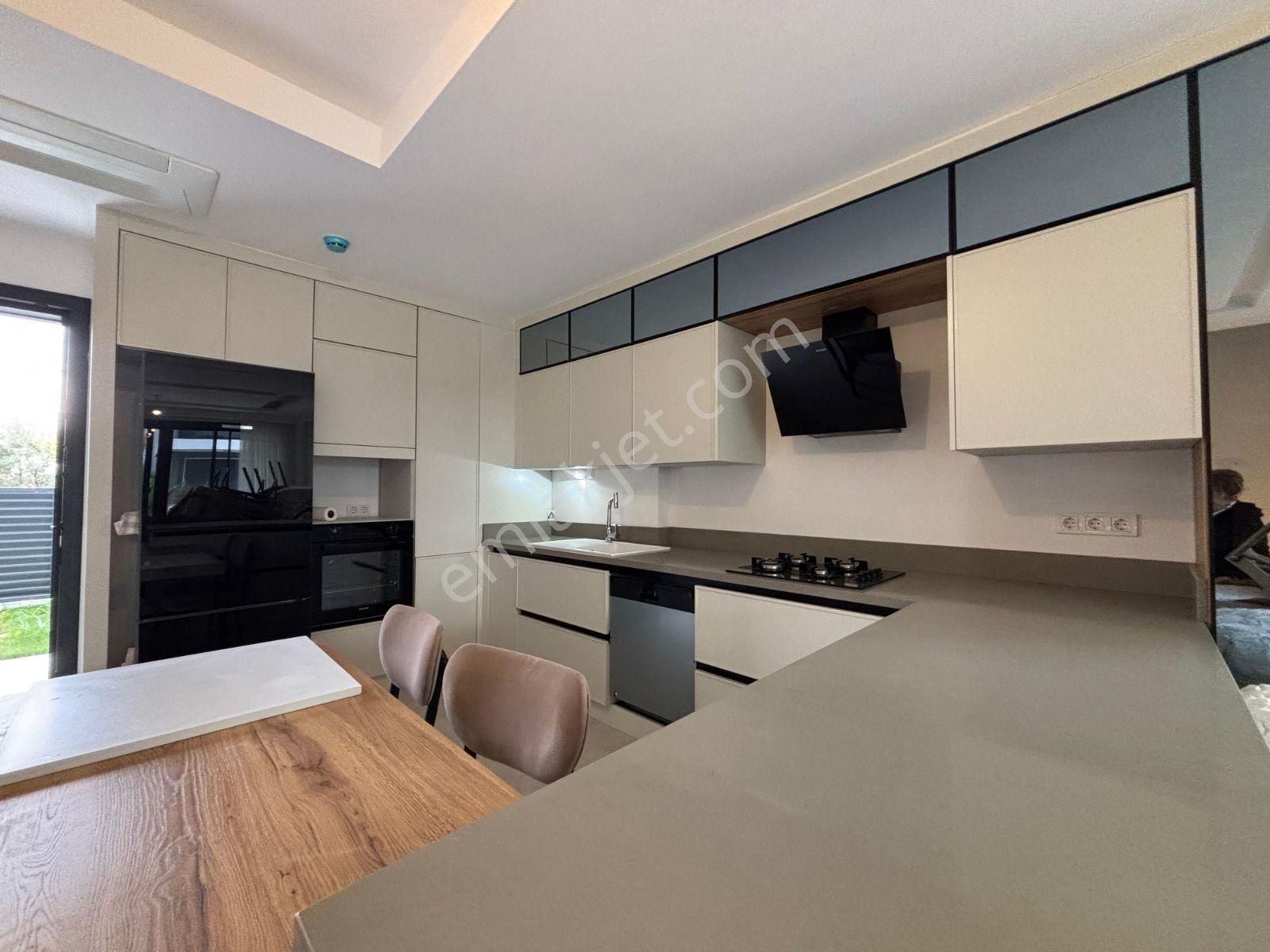 Emsallerin En Uygun Havuzlu Özel Otoparklı 3+1satılık Villası - Görsel 23