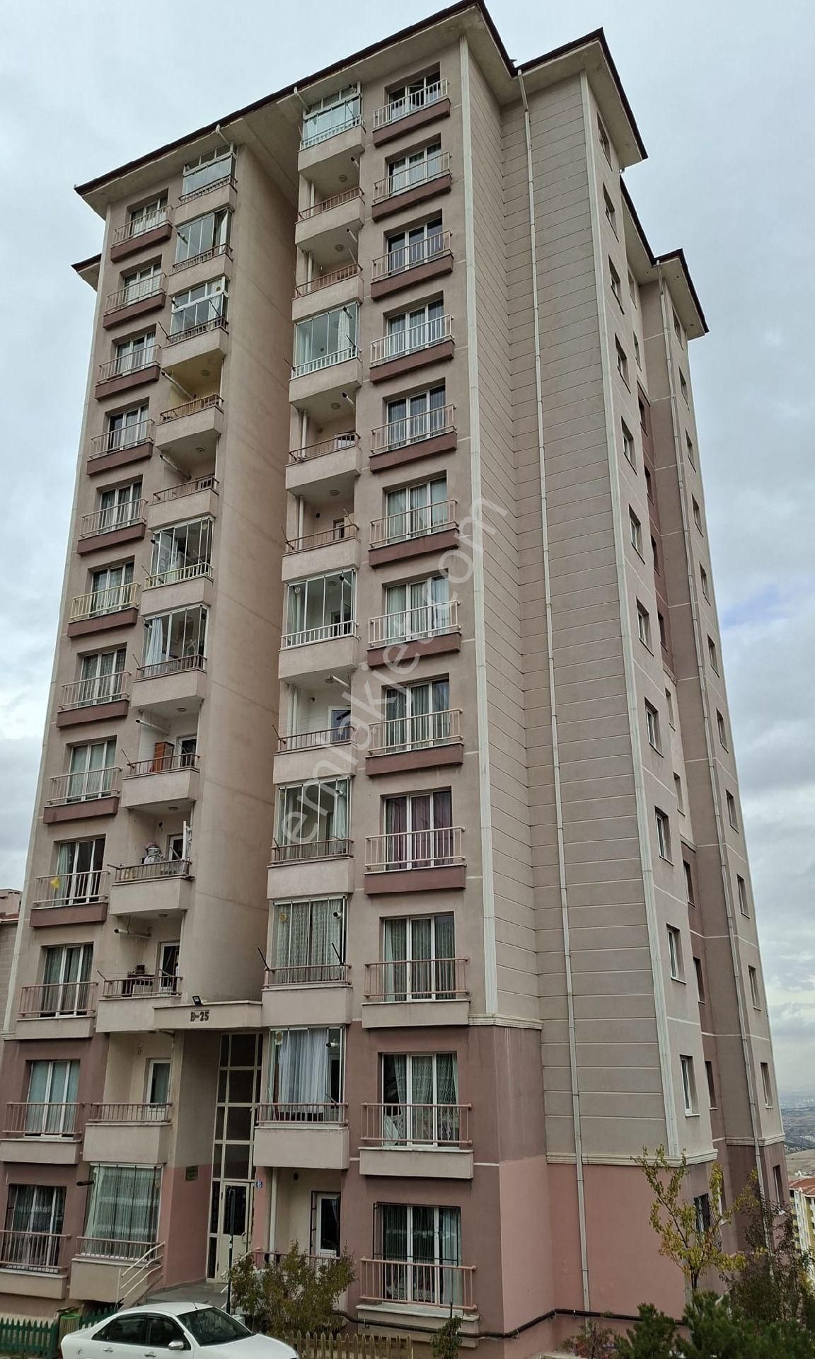 11. Katta Çift Asansörlü İskanlı Borçsuz