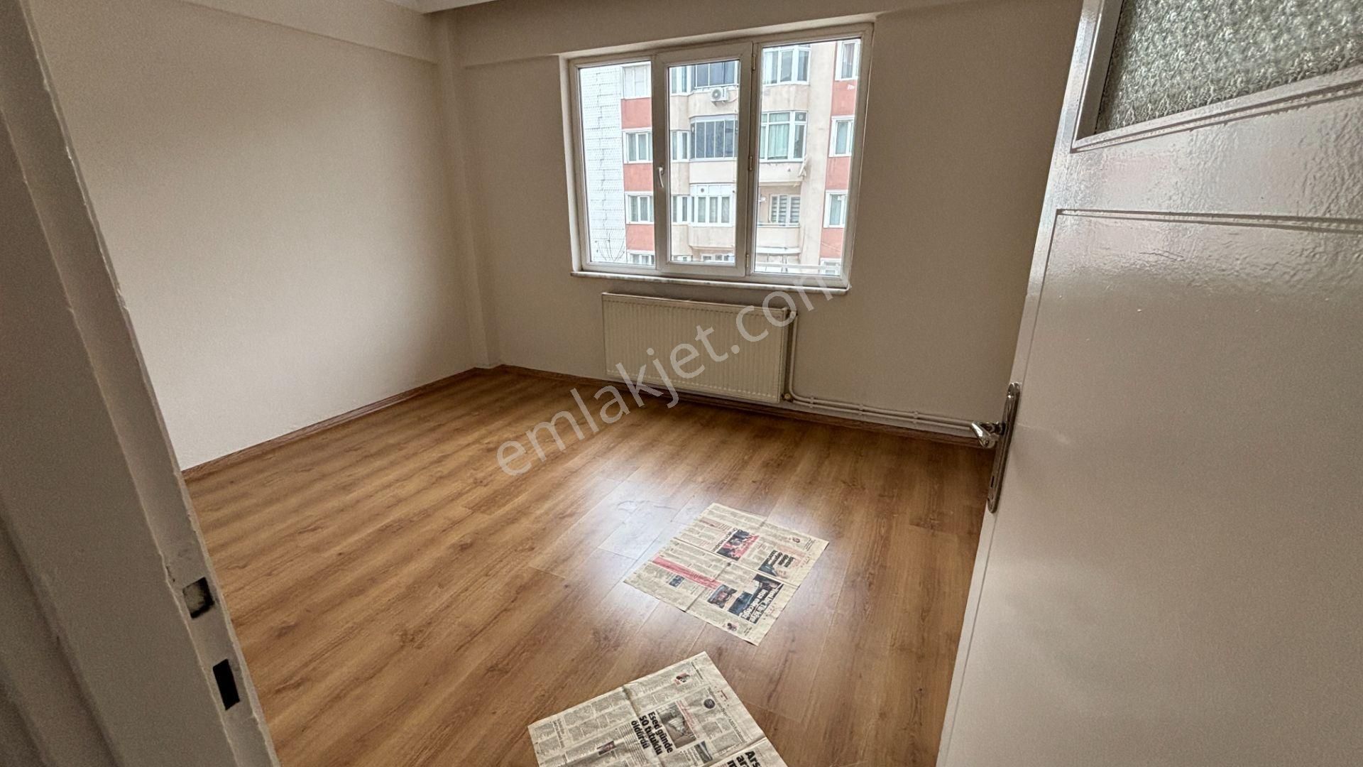 Remax Mid'den Bahçelievler Mahallesinde 2+1 Ara Kat Daire - Görsel 23