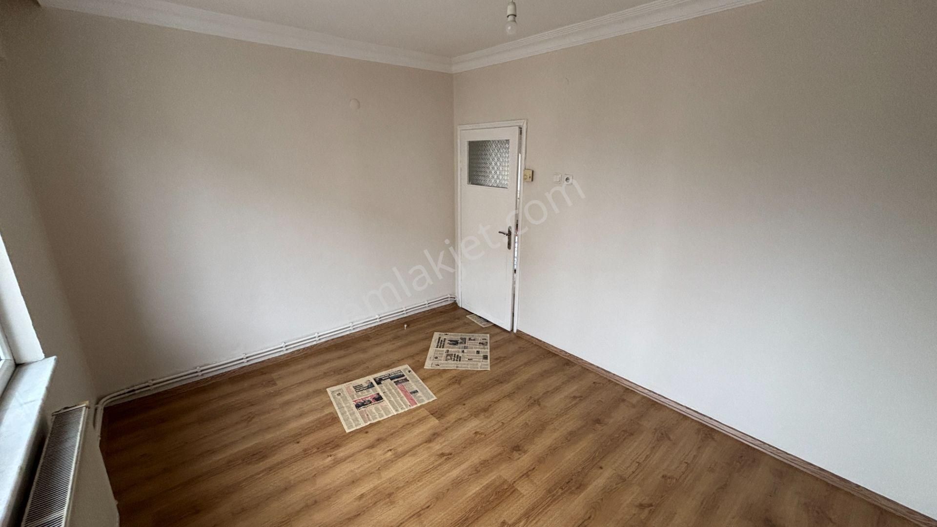 Remax Mid'den Bahçelievler Mahallesinde 2+1 Ara Kat Daire - Görsel 24