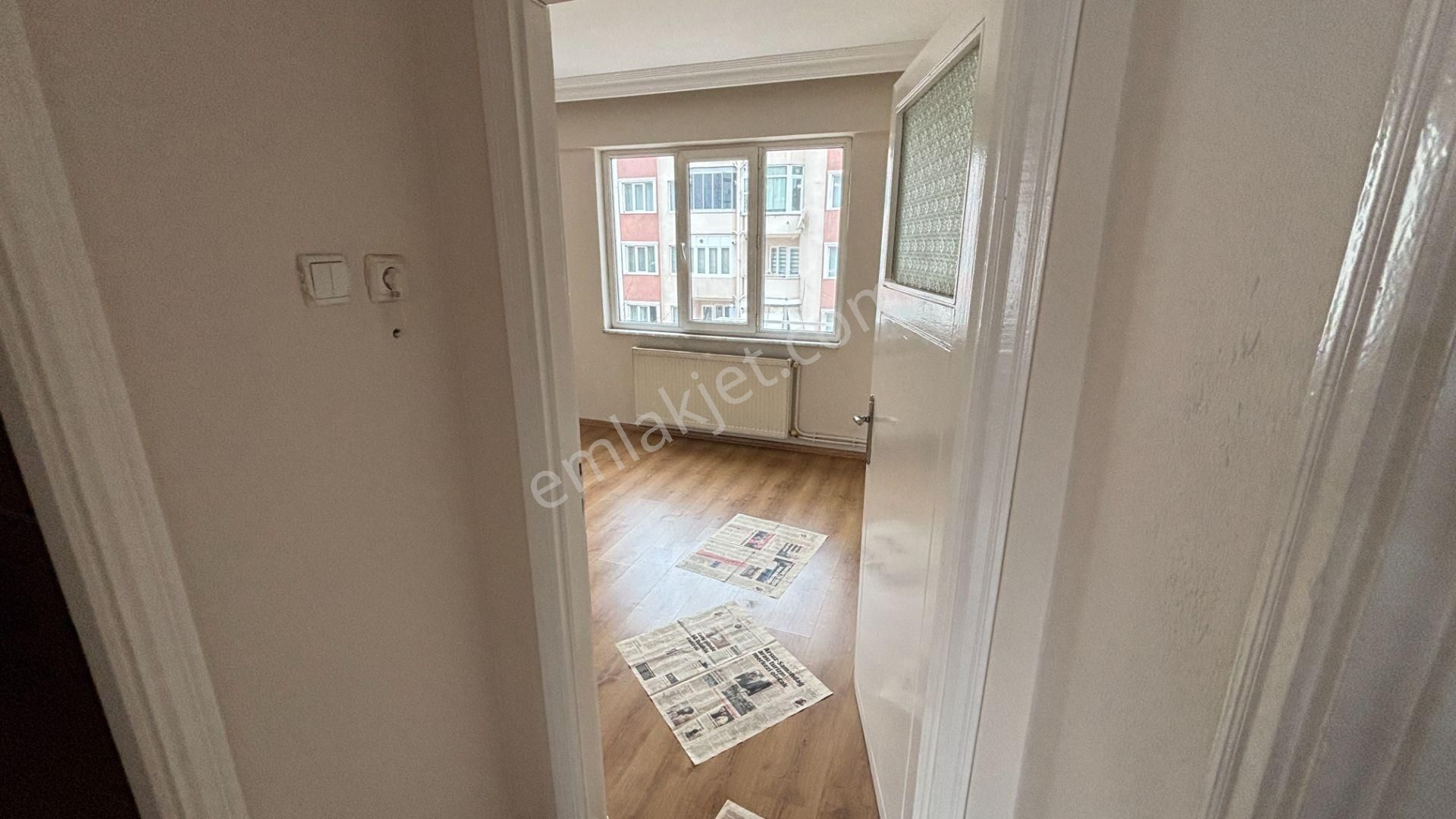 Remax Mid'den Bahçelievler Mahallesinde 2+1 Ara Kat Daire - Görsel 22