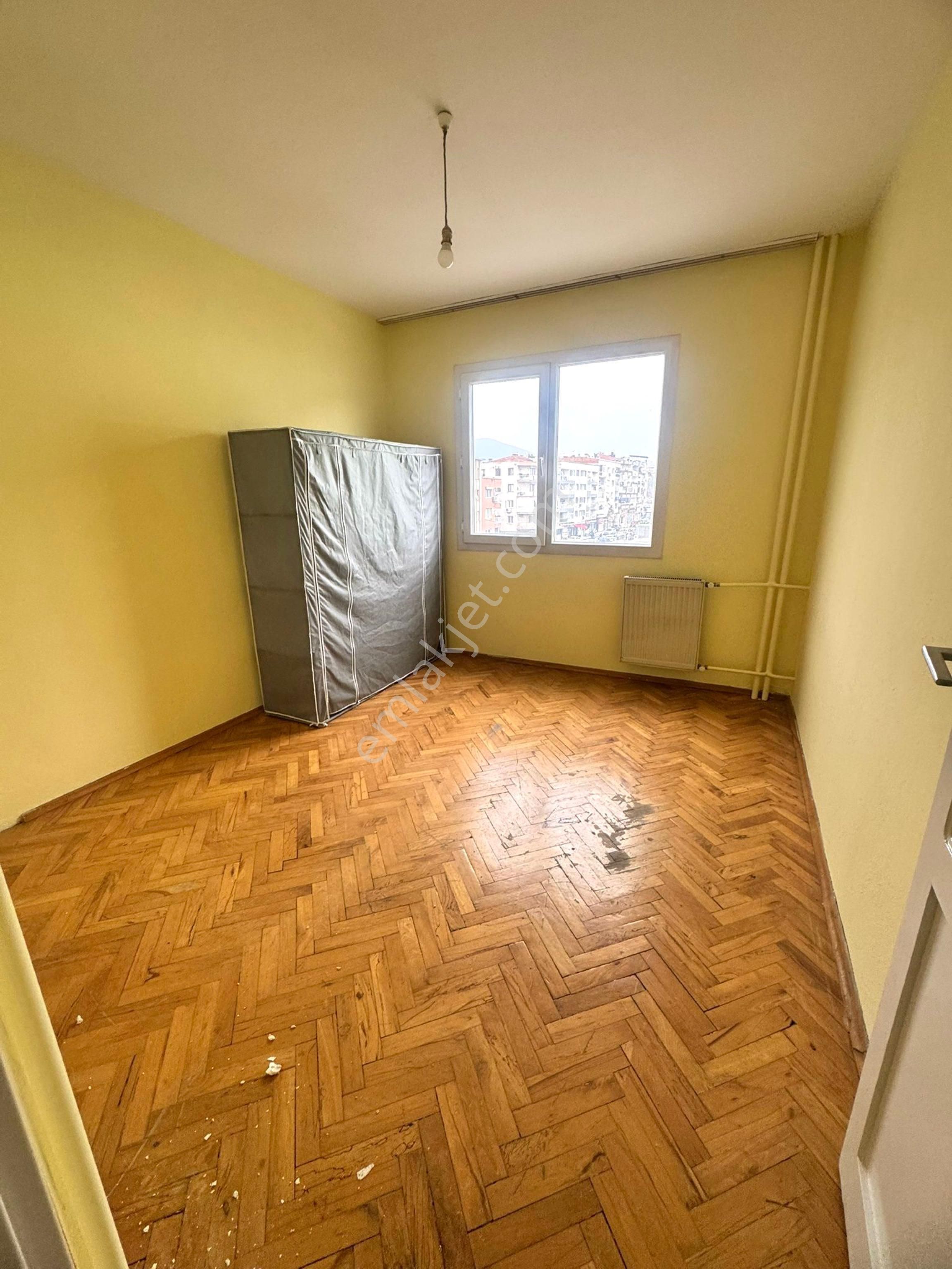 Bornovada Cadde Üzeri 3+1 140m2 Arakat Asansör Otoparklı Daire - Görsel 21