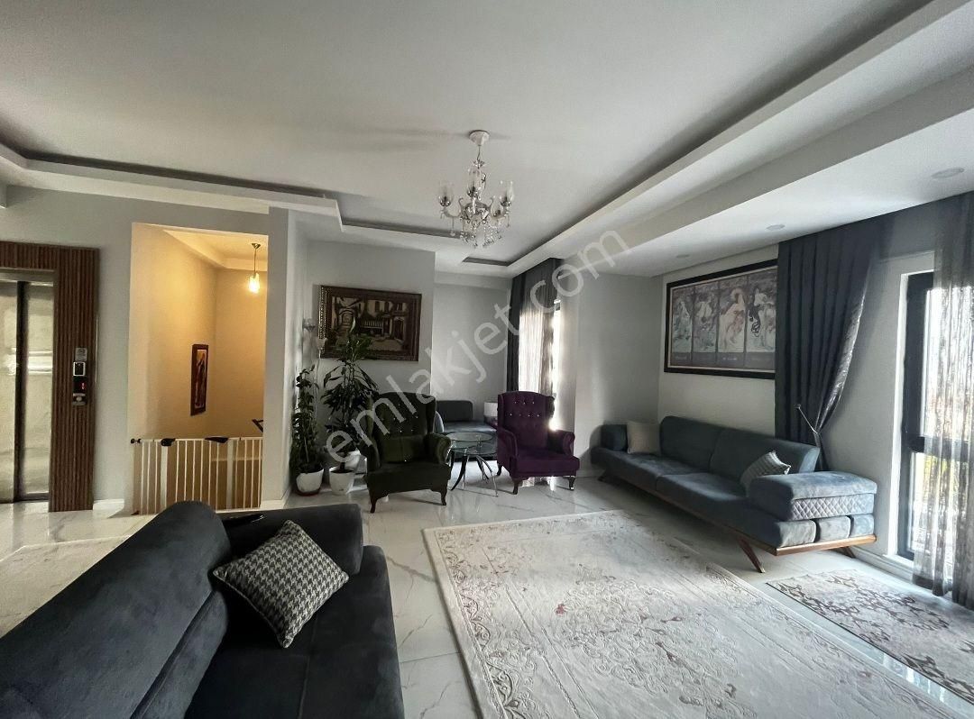 Yunuselı Camlık Caddesınde Satılık 3 Katlı Asansör Lü Villa - Görsel 2