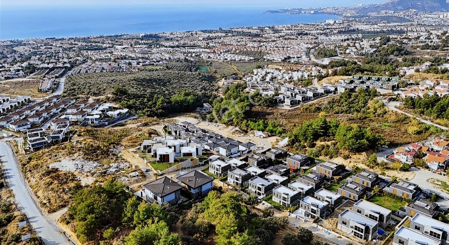 Kuşadası Soğucakta Satılık Deniz Manzaralı Havuzlu Villa - Görsel 33