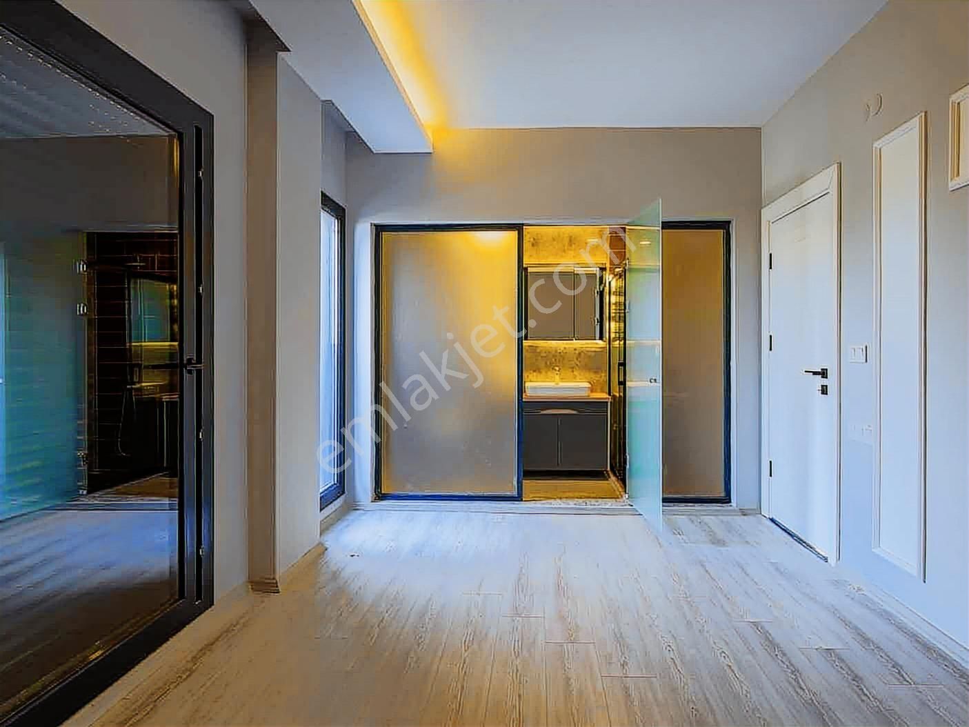 Kuşadası Soğucakta Satılık Deniz Manzaralı Havuzlu Villa - Görsel 25