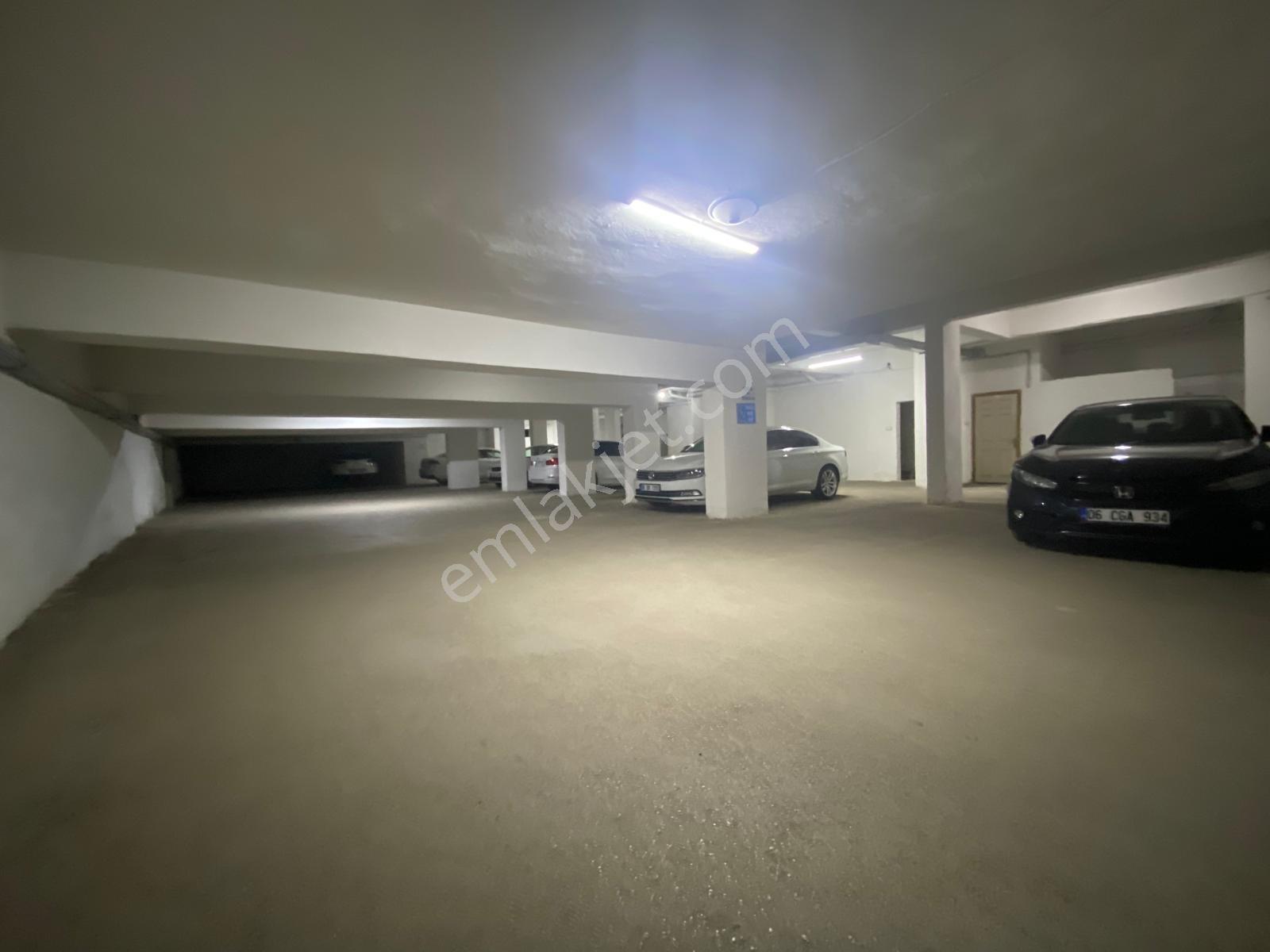 Emaks'tan/cevizlidere/ceyhun Atuf Kansu Cad.de/geniş/bakımlı/3+1 - Görsel 9