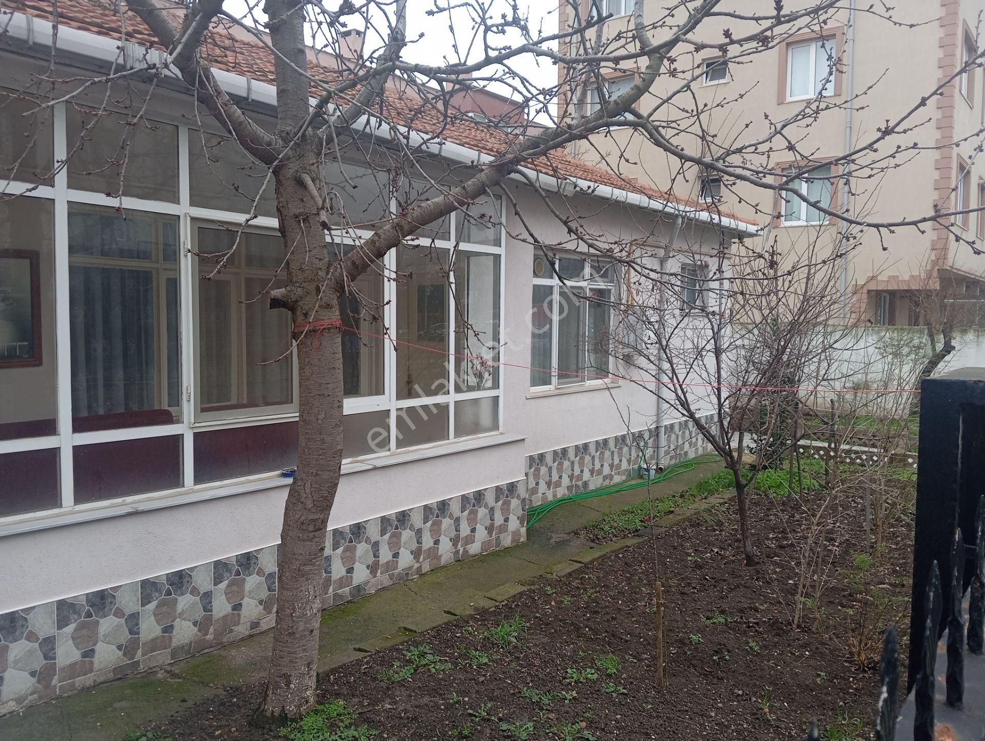 Sahibinden Satılık 290 M2 Arsalı Otoparklı Bahçeli Ev - Görsel 8