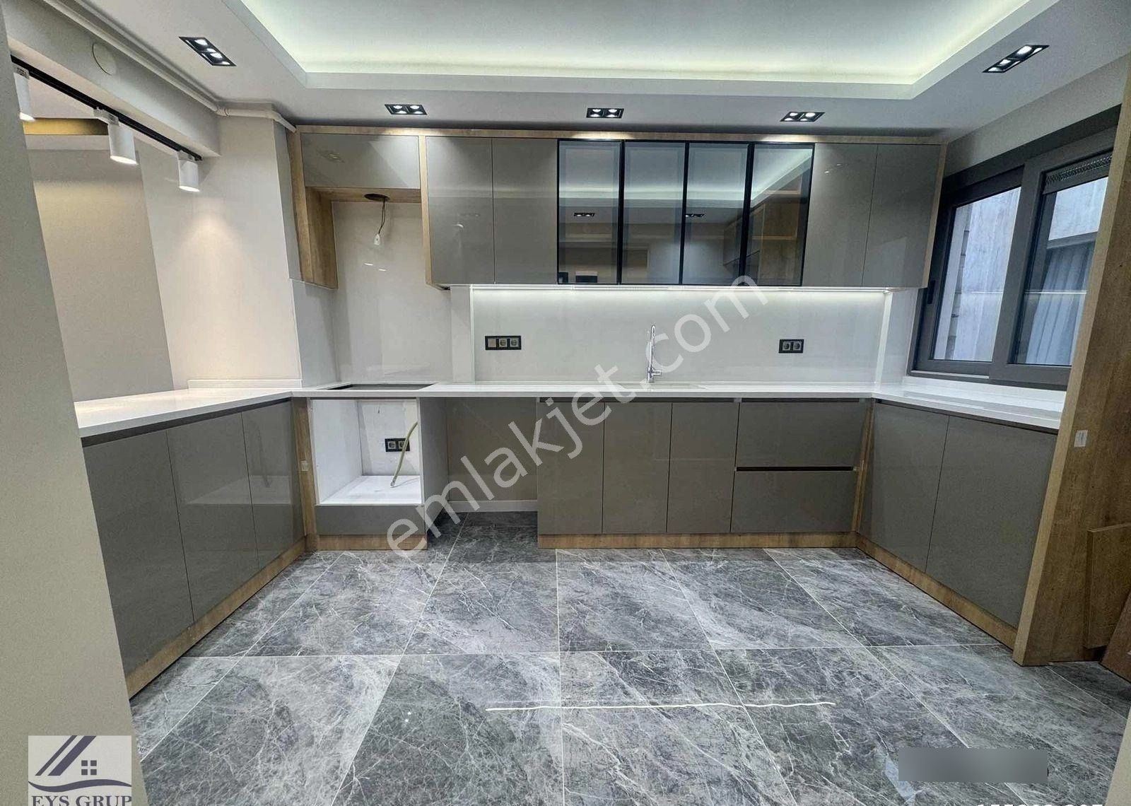 İnönü Caddesi Göztepe Metro Ykn. 3+1 Lüks 155m2 Deniz Manzaralı - Görsel 26