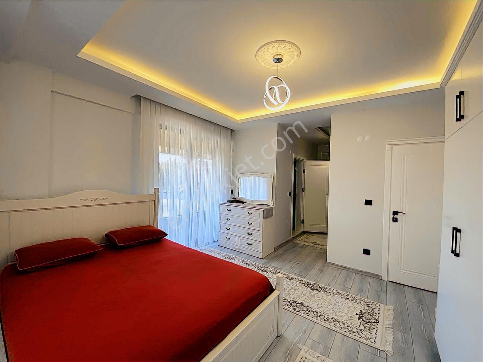 Atakum Taflan'da Denize Yakın Krediye Uygun 3 Katlı Eşyalı Villa - Görsel 33