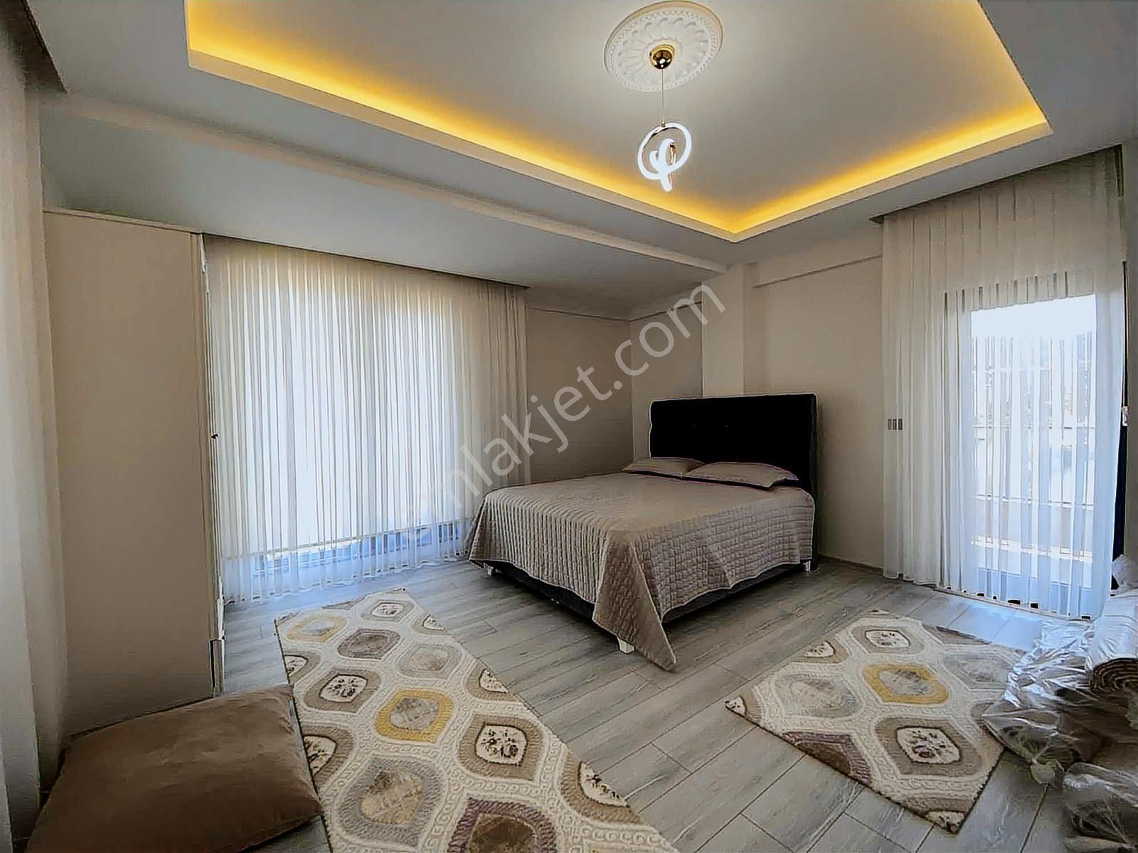 Atakum Taflan'da Denize Yakın Krediye Uygun 3 Katlı Eşyalı Villa - Görsel 22