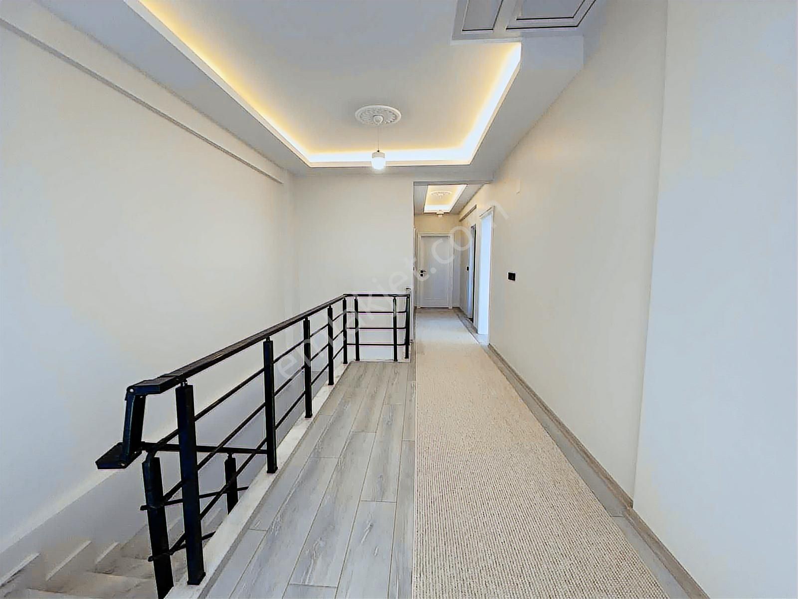 Atakum Taflan'da Denize Yakın Krediye Uygun 3 Katlı Eşyalı Villa - Görsel 13