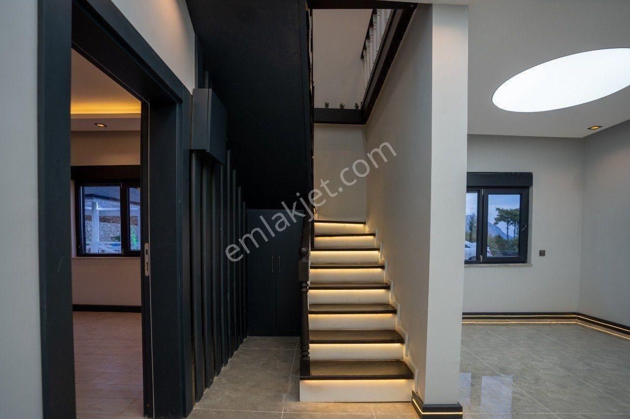 Konyaaltı Çağlarca’da Sıfır · 6+1 · Ultra Geniş 1104 M2 Arazi İçinde Satılık Müstakil Villa - Görsel 9