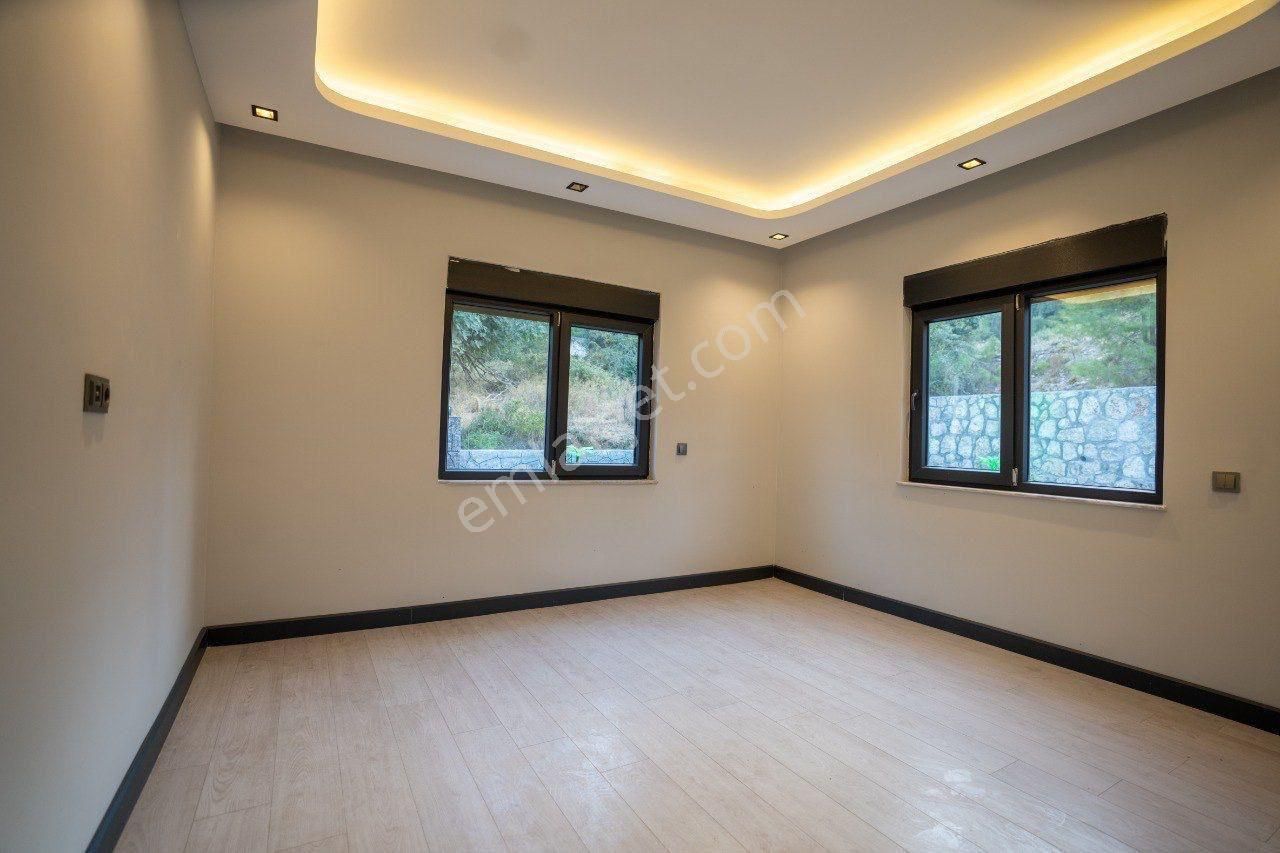 Konyaaltı Çağlarca’da Sıfır · 6+1 · Ultra Geniş 1104 M2 Arazi İçinde Satılık Müstakil Villa - Görsel 18