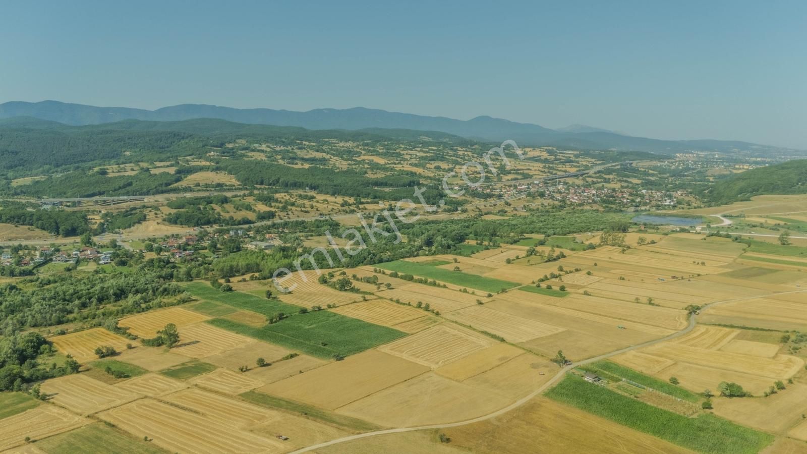 Bolu Ömerler Köyünde Yolu Olan Yatırımlık Satılık Tarla - Görsel 4