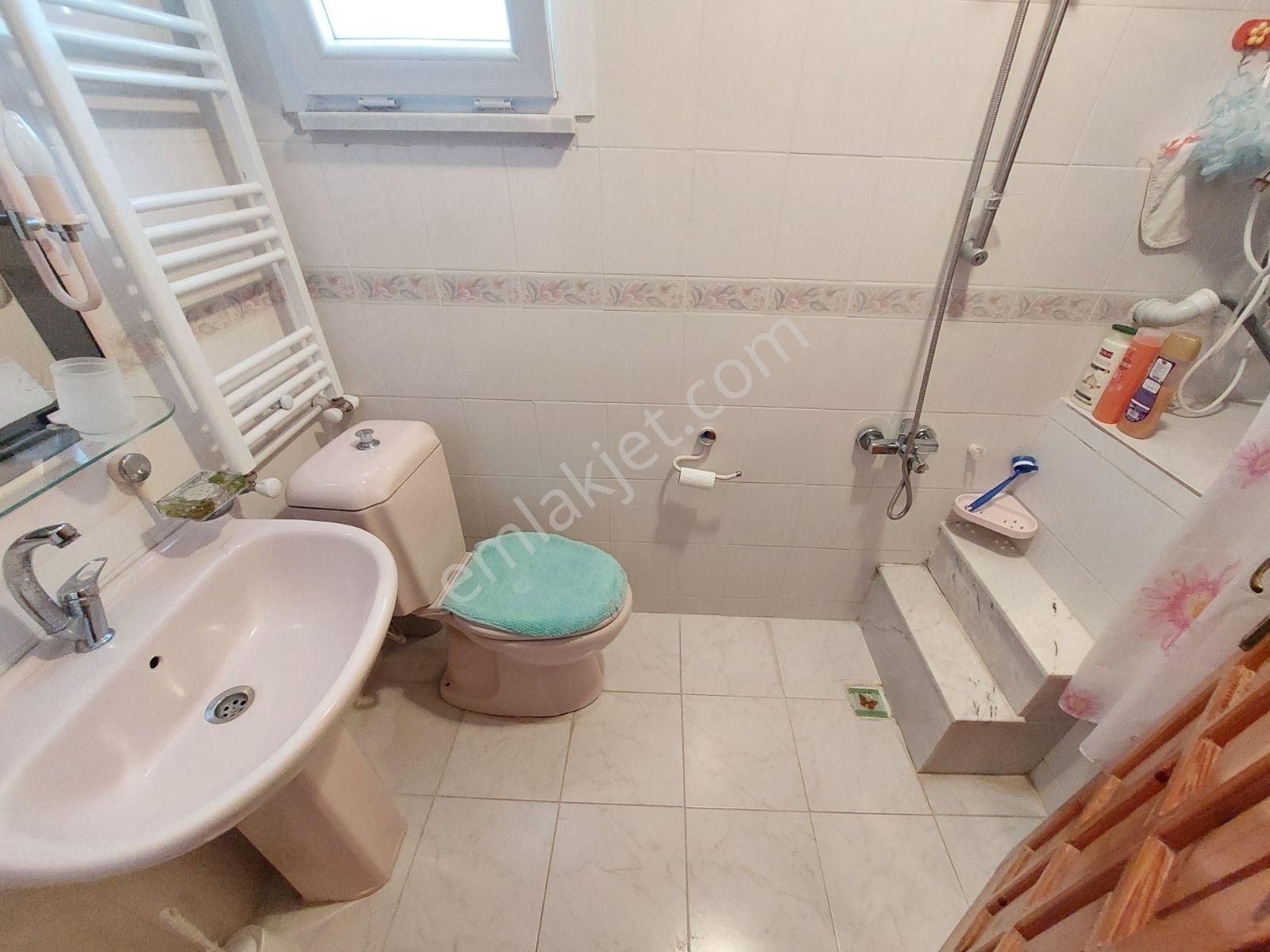İmko Sitesinde,çift Bahçeli Doğalgazlı 3+1 Bakımlı Satılık Villa - Görsel 33