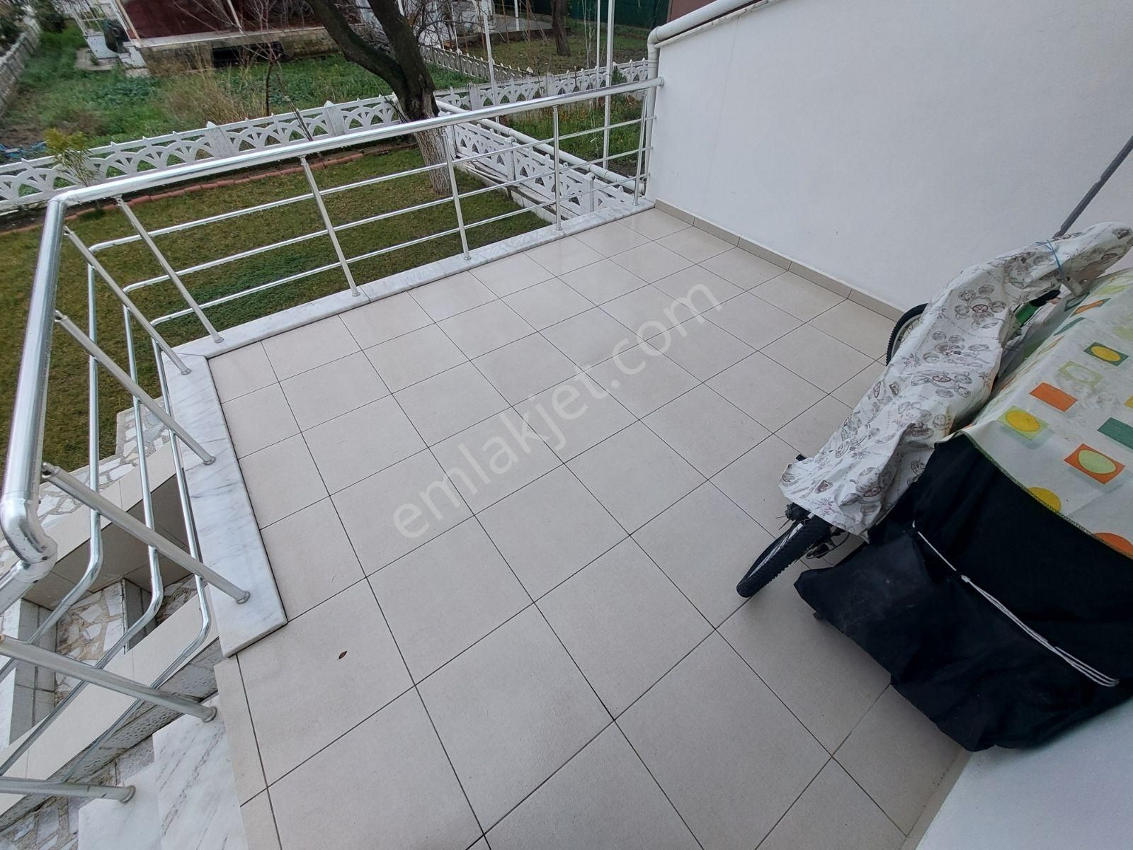 İmko Sitesinde,çift Bahçeli Doğalgazlı 3+1 Bakımlı Satılık Villa - Görsel 26