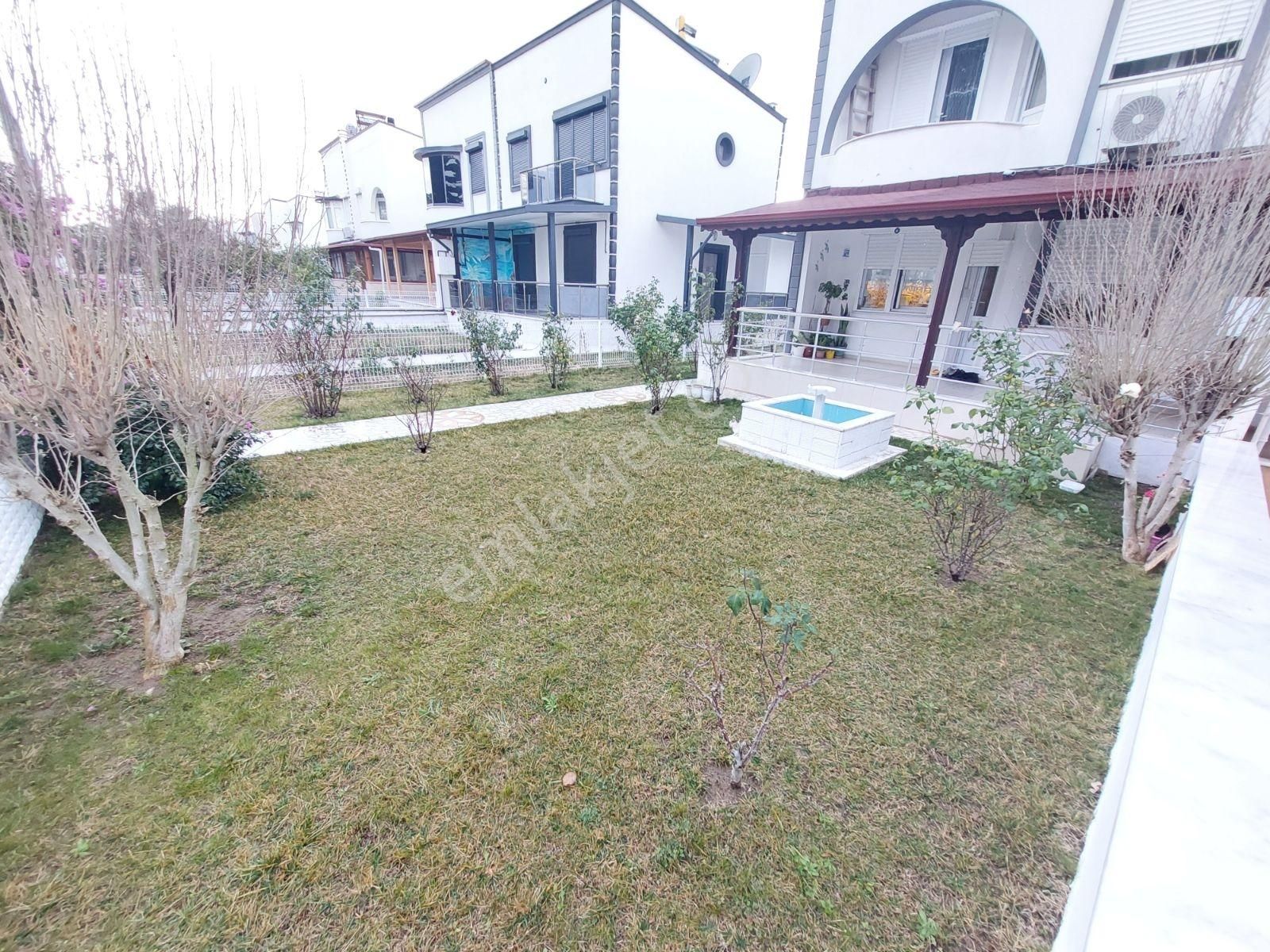 İmko Sitesinde,çift Bahçeli Doğalgazlı 3+1 Bakımlı Satılık Villa - Görsel 4