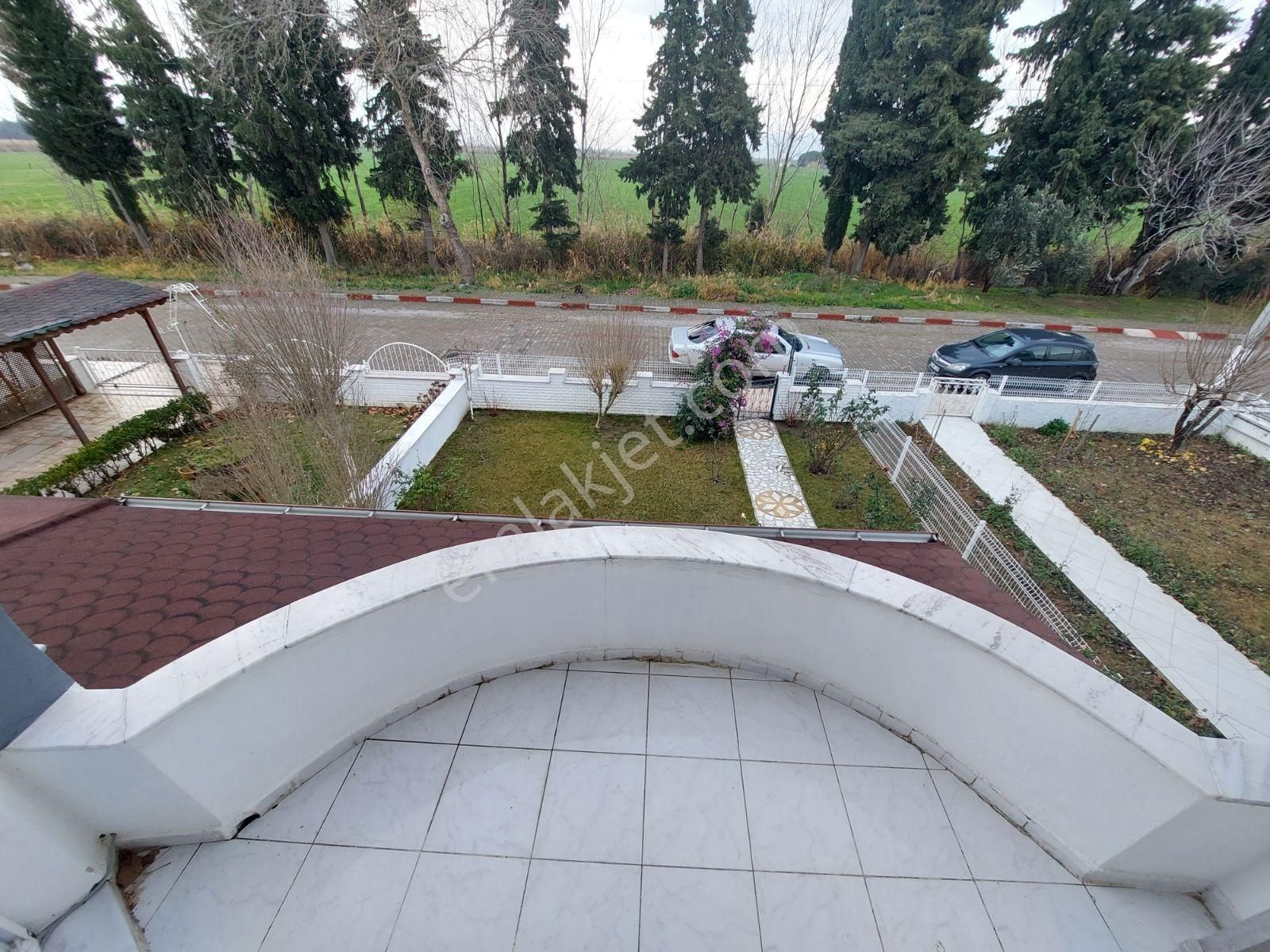 İmko Sitesinde,çift Bahçeli Doğalgazlı 3+1 Bakımlı Satılık Villa - Görsel 7