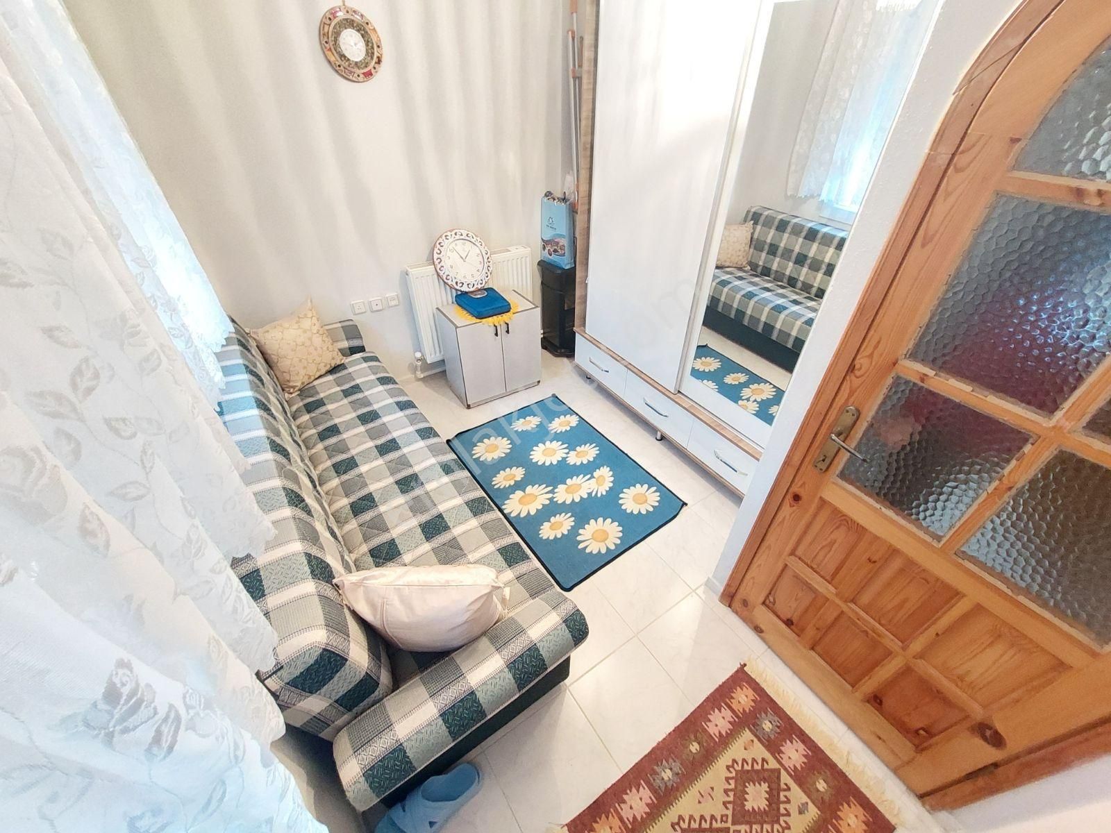 İmko Sitesinde,çift Bahçeli Doğalgazlı 3+1 Bakımlı Satılık Villa - Görsel 16