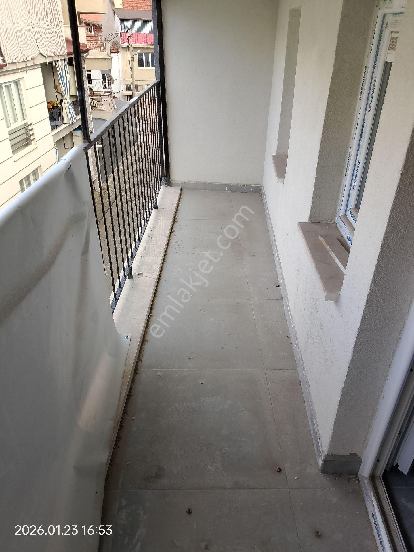 15 Mayıs Mahallesi'nde Tek Tapu Çift Apart - Görsel 9