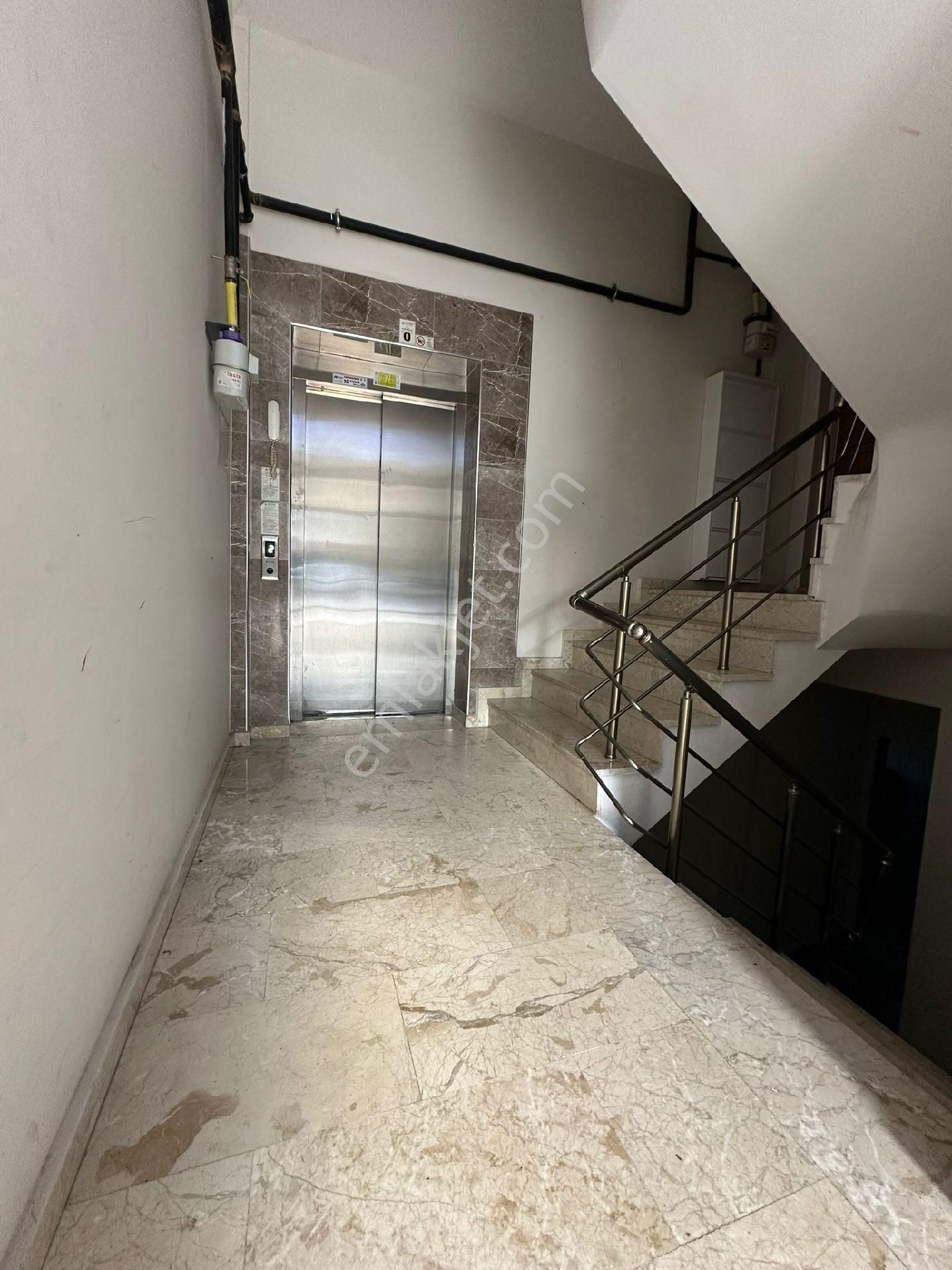 Karaman'da Cadde Üzeri 2+1 - Görsel 19