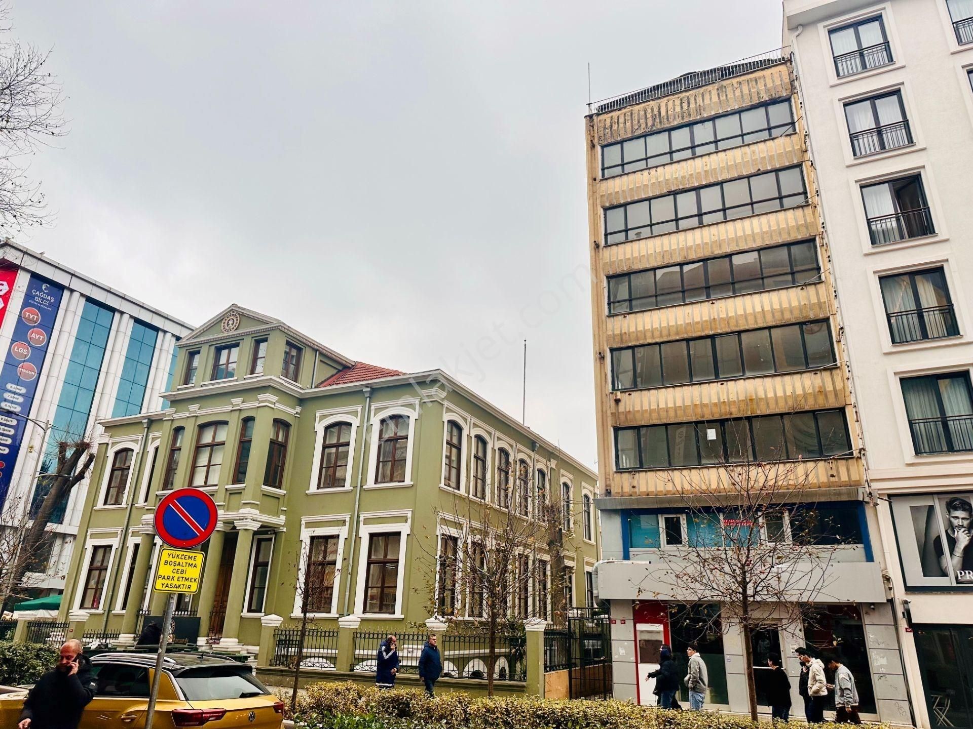 Bakırköy İstanbul Caddesinde Satılık Bina - Görsel 5