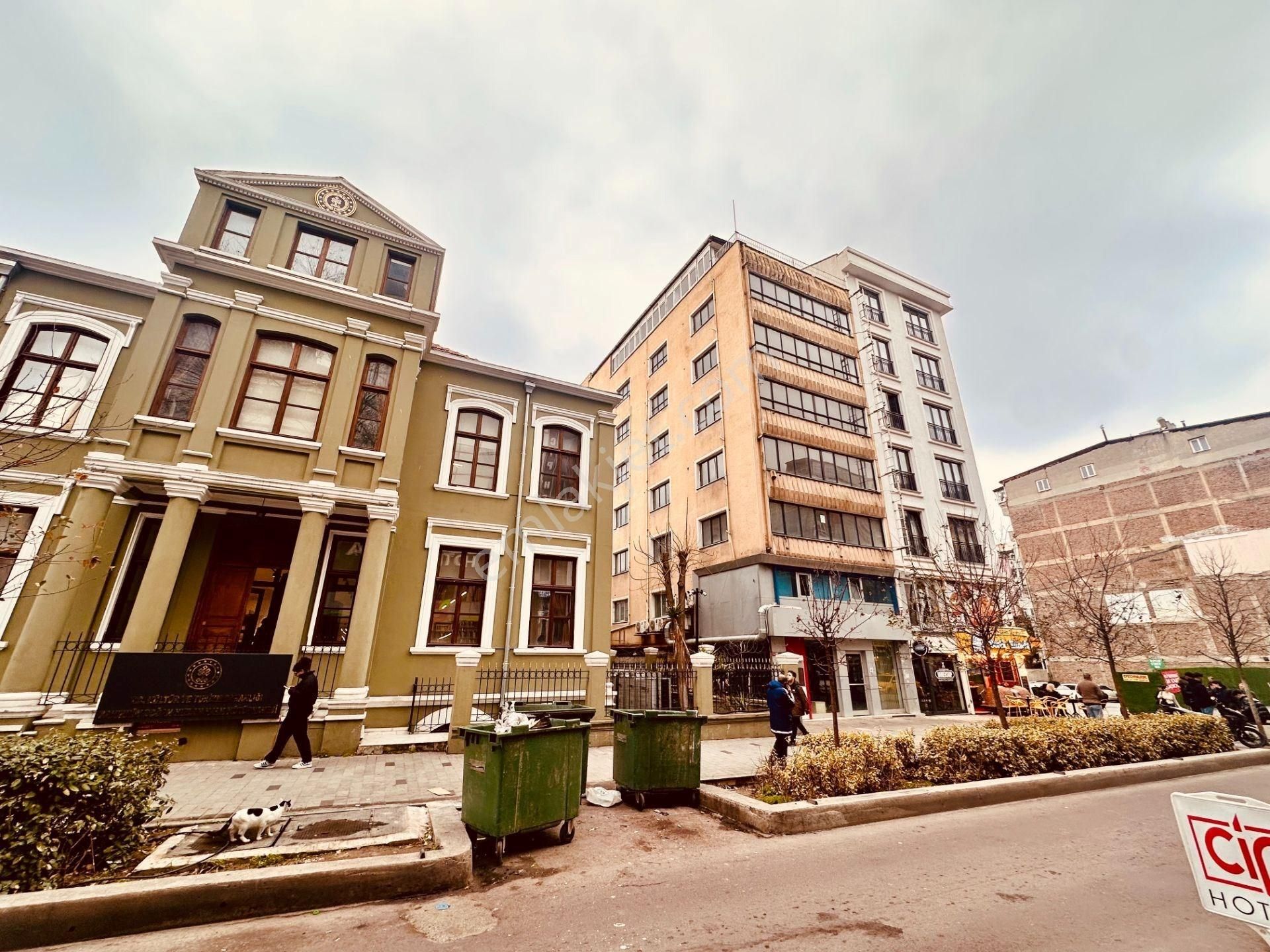 Bakırköy İstanbul Caddesinde Satılık Bina - Görsel 6