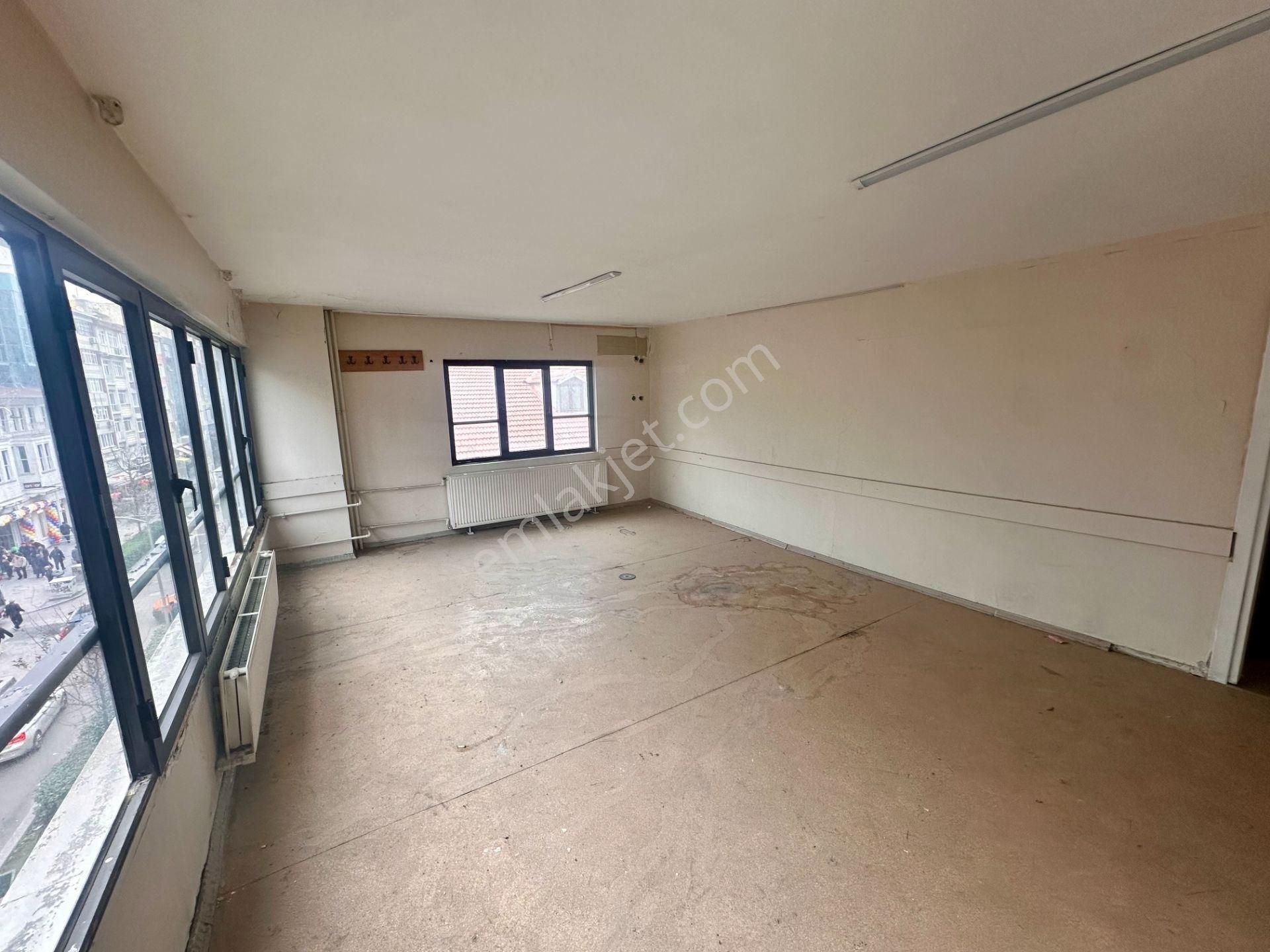 Bakırköy İstanbul Caddesinde Satılık Bina - Görsel 11
