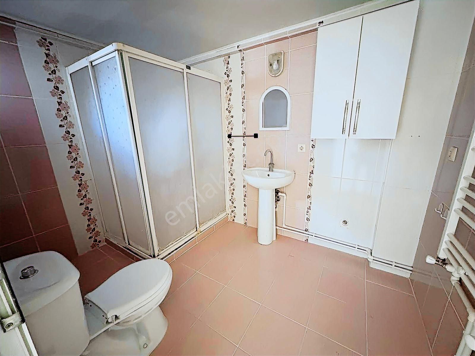 Çiğli Ata Sanayi Kiralık 3+1 Daire - Görsel 2