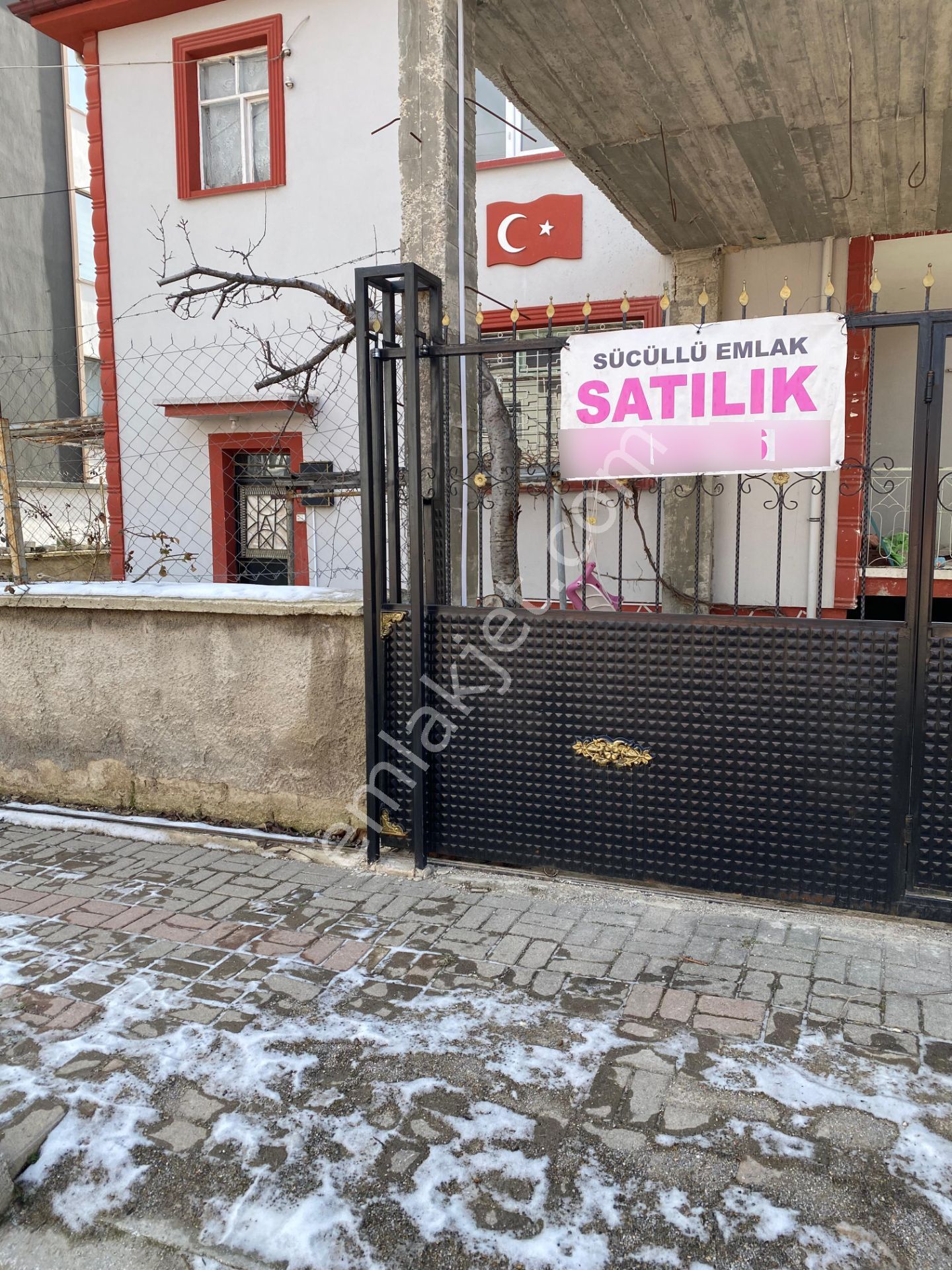 Sücüllü Emlaktan Satılık Ö. Park Hastanesi Yakınında Müstakil 2 Katlı Ev - Görsel 2