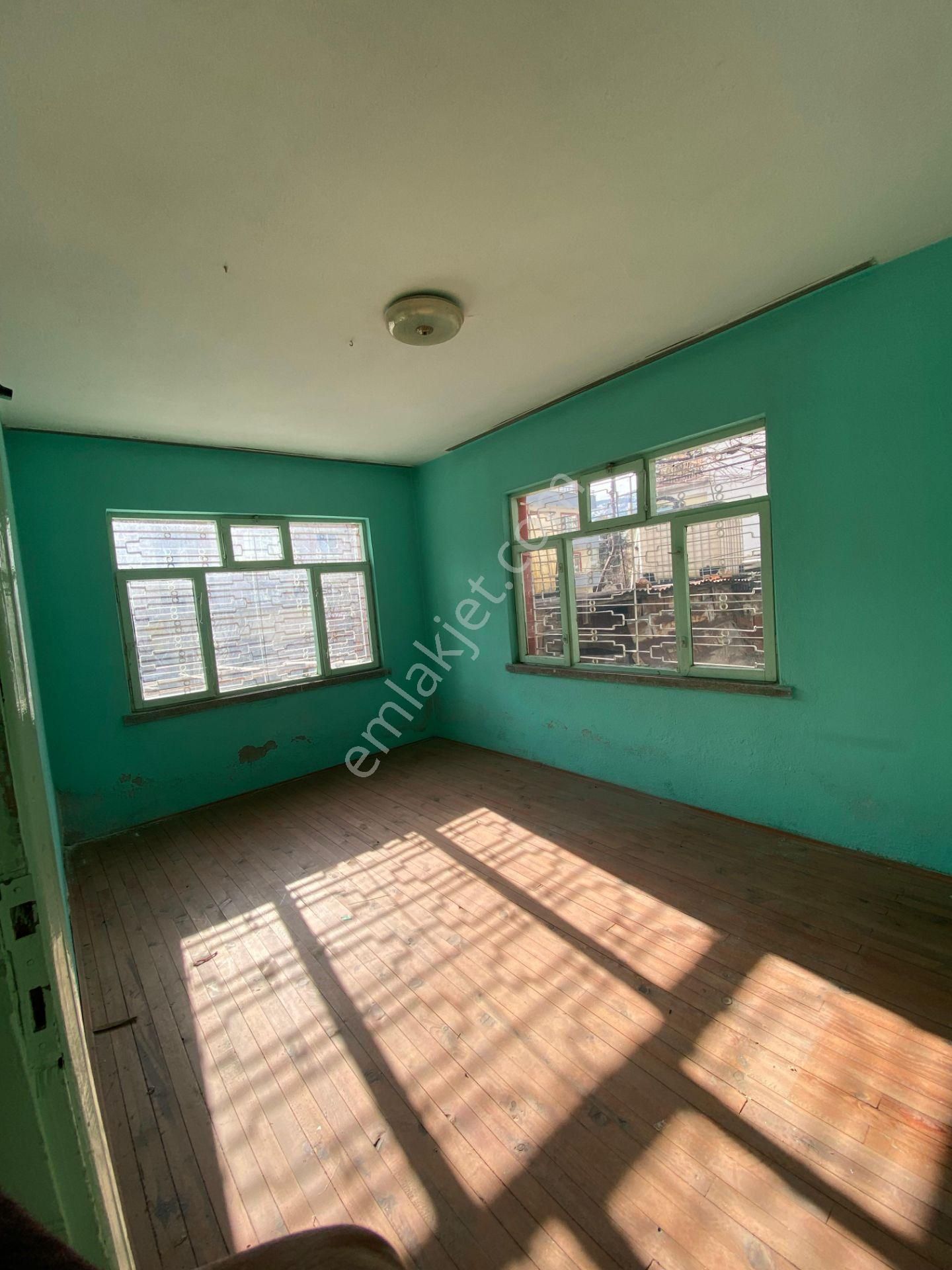 Sücüllü Emlaktan Satılık Ö. Park Hastanesi Yakınında Müstakil 2 Katlı Ev - Görsel 17