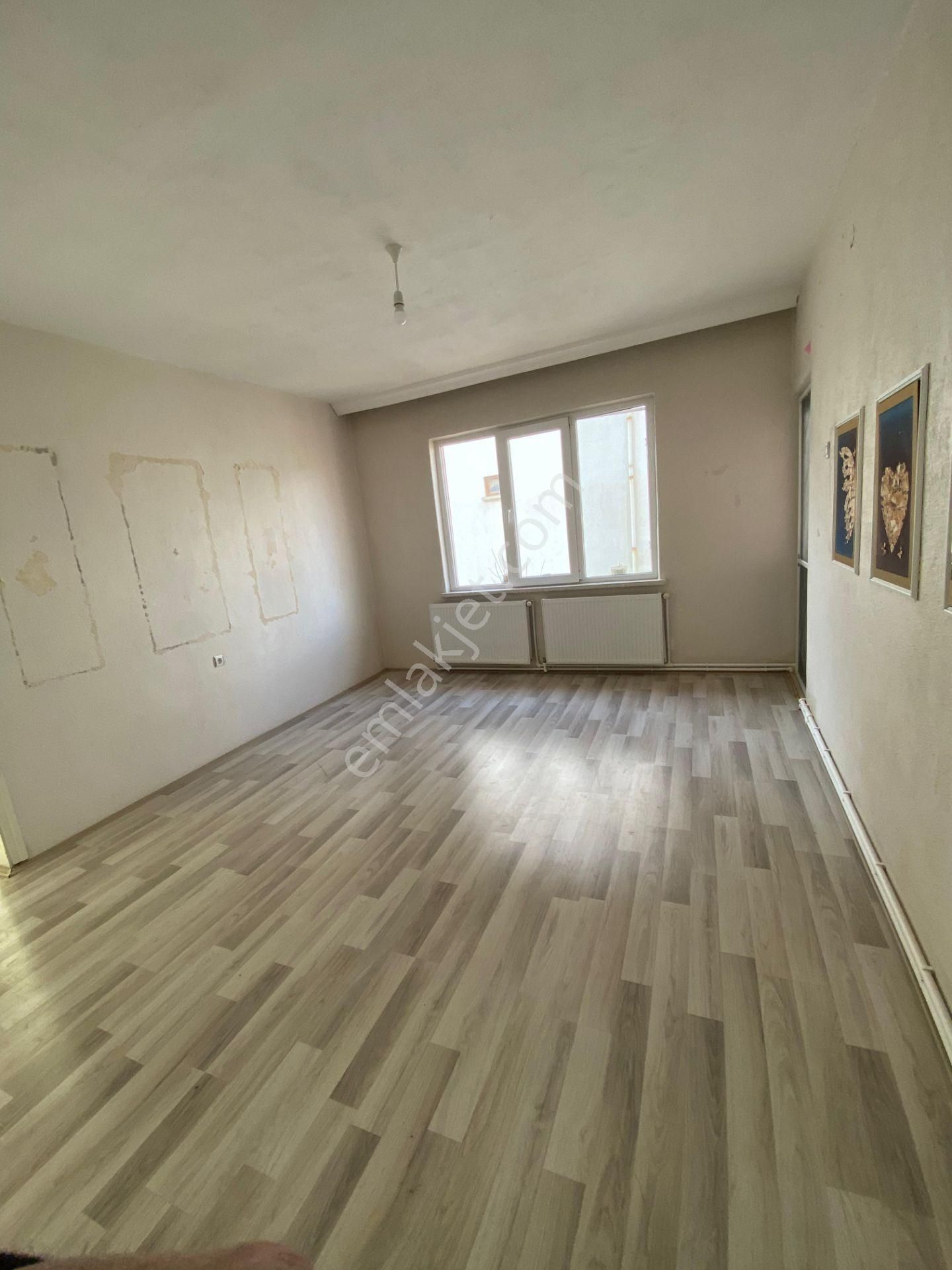 Sücüllü Emlaktan Satılık Ö. Park Hastanesi Yakınında Müstakil 2 Katlı Ev - Görsel 8