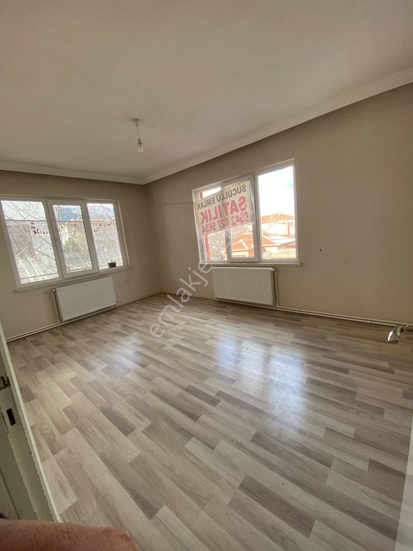 Sücüllü Emlaktan Satılık Ö. Park Hastanesi Yakınında Müstakil 2 Katlı Ev - Görsel 7