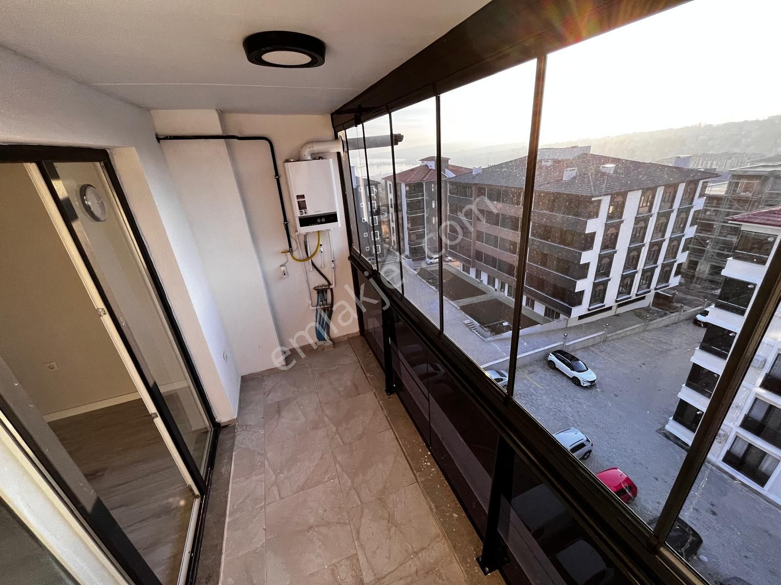 Sahibinden-deniz Manzaralı Atatürk Mahallesinde Kapalı Balkon1+1 - Görsel 8