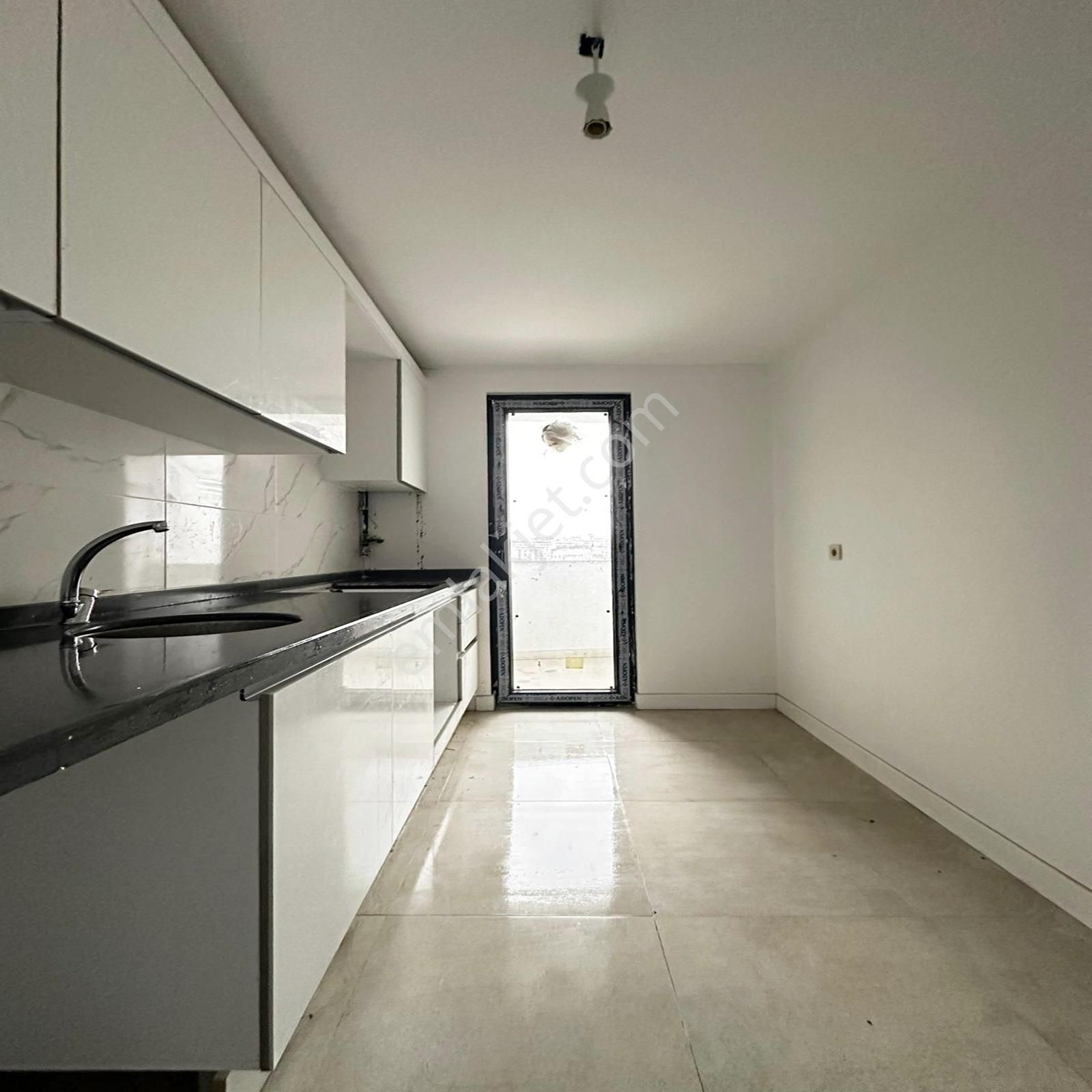 Çekmeköy Yapı Gayrimenkul'den Oturuma Hazır 2+1 Ara Kat !! - Görsel 24