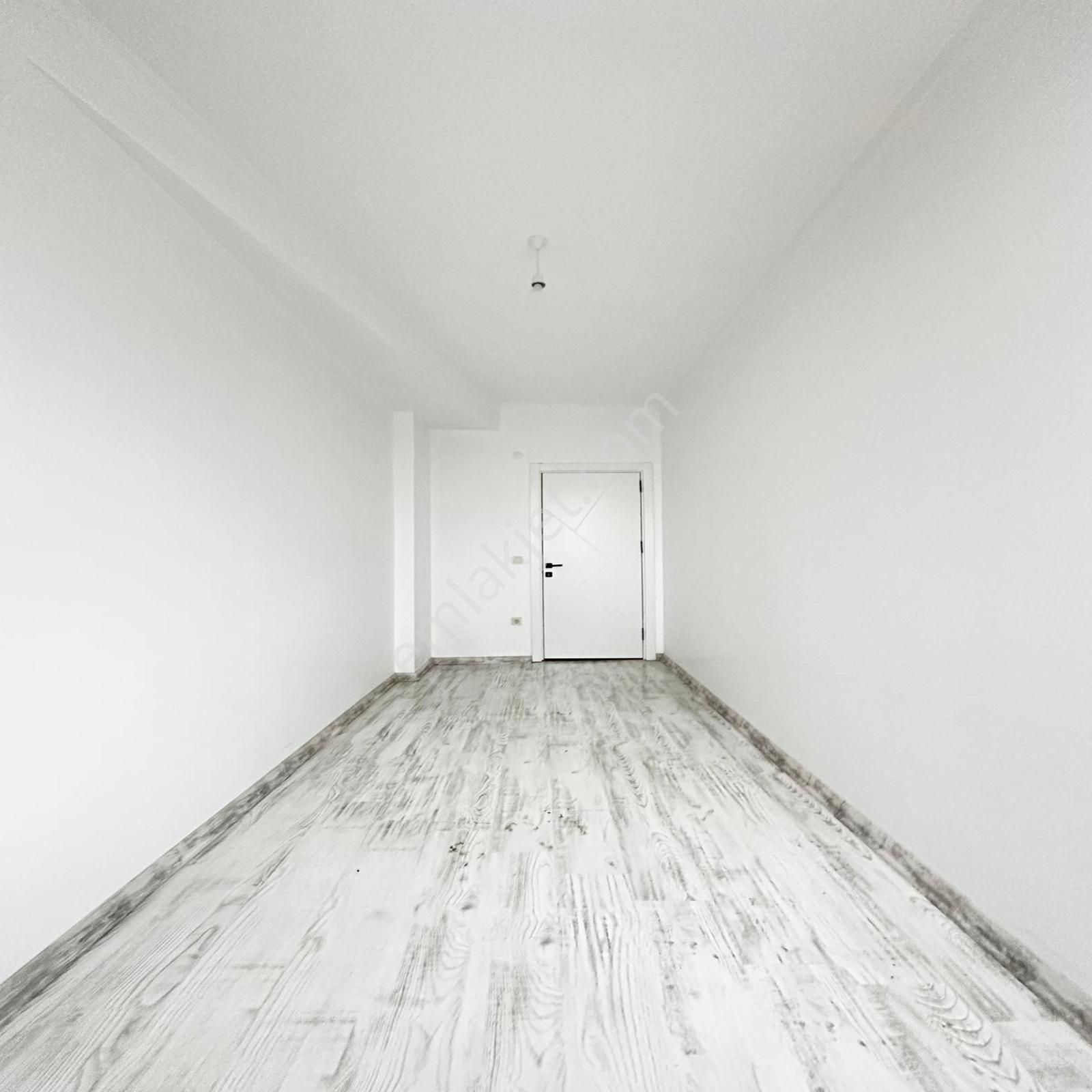 Çekmeköy Yapı Gayrimenkul'den Oturuma Hazır 2+1 Ara Kat !! - Görsel 3