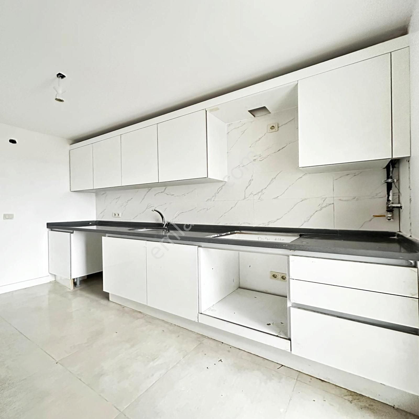 Çekmeköy Yapı Gayrimenkul'den Oturuma Hazır 2+1 Ara Kat !! - Görsel 15