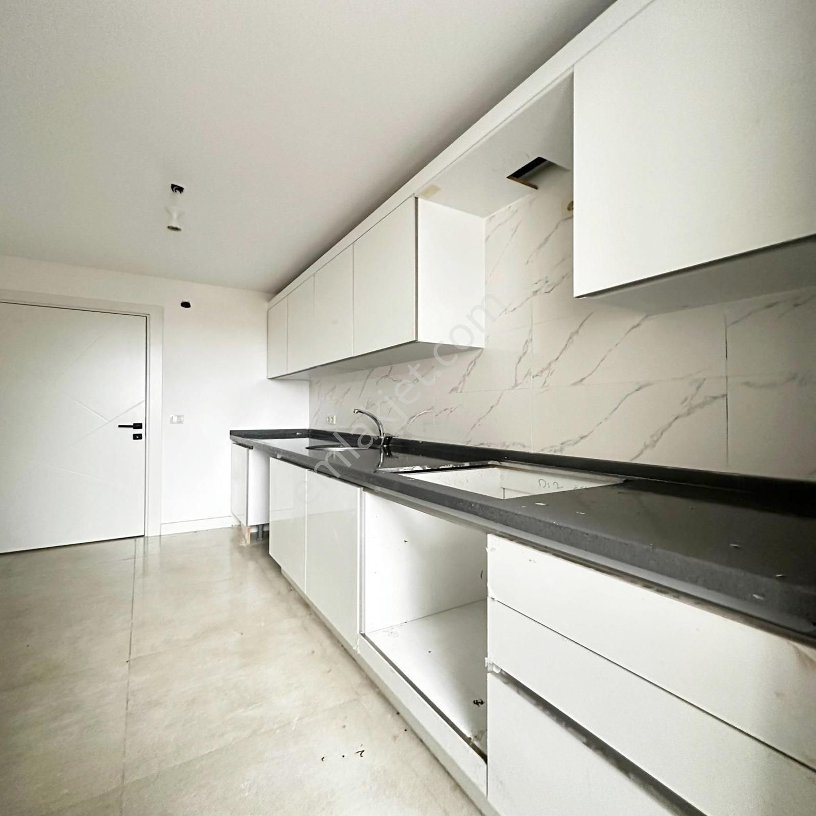 Çekmeköy Yapı Gayrimenkul'den Oturuma Hazır 2+1 Ara Kat !! - Görsel 20