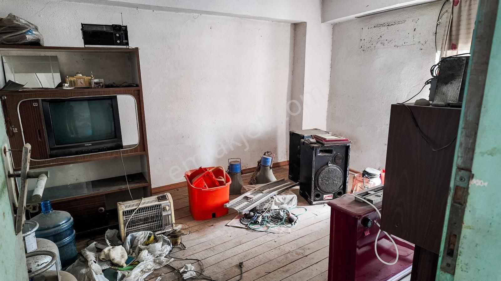 Milas Firuzpaşada Avlulu 2 Katlı Müstakil Ev Ve Arsa - Görsel 11