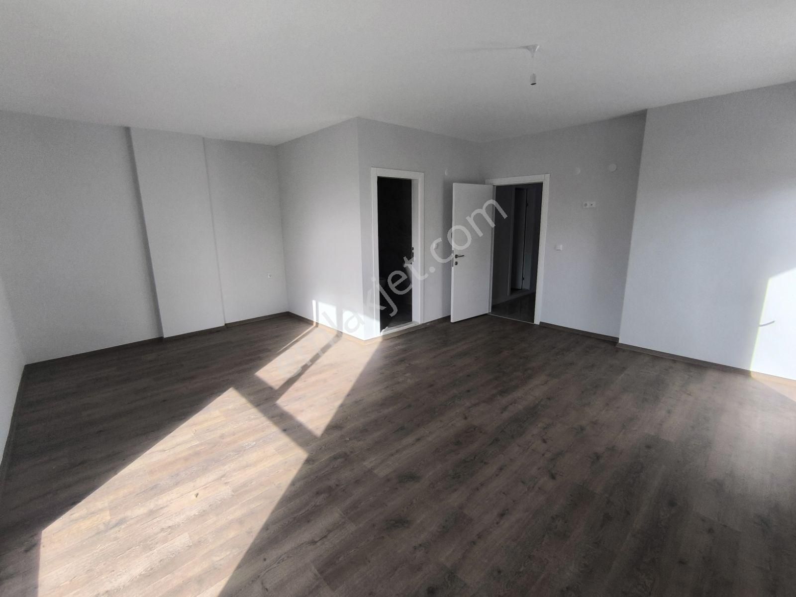 Ali Şeker'den Gökdelenler Bölgesinde Satılık Lüks 4+1 - Görsel 5