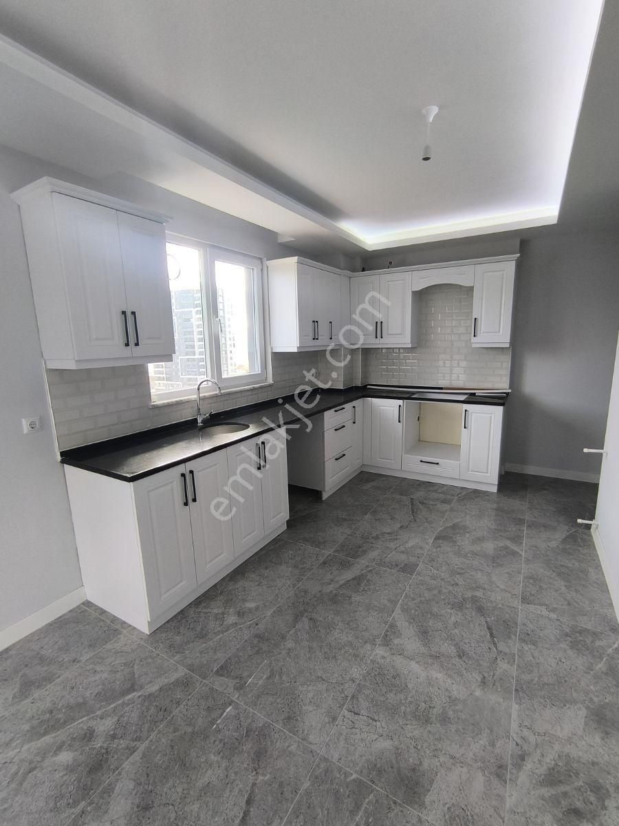 Ali Şeker'den Gökdelenler Bölgesinde Satılık Lüks 4+1 - Görsel 16