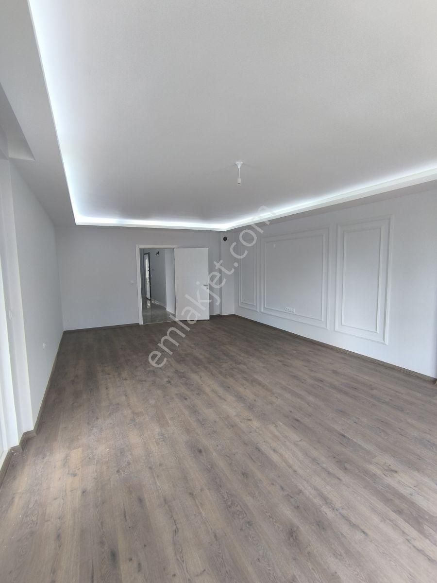 Ali Şeker'den Gökdelenler Bölgesinde Satılık Lüks 4+1 - Görsel 10