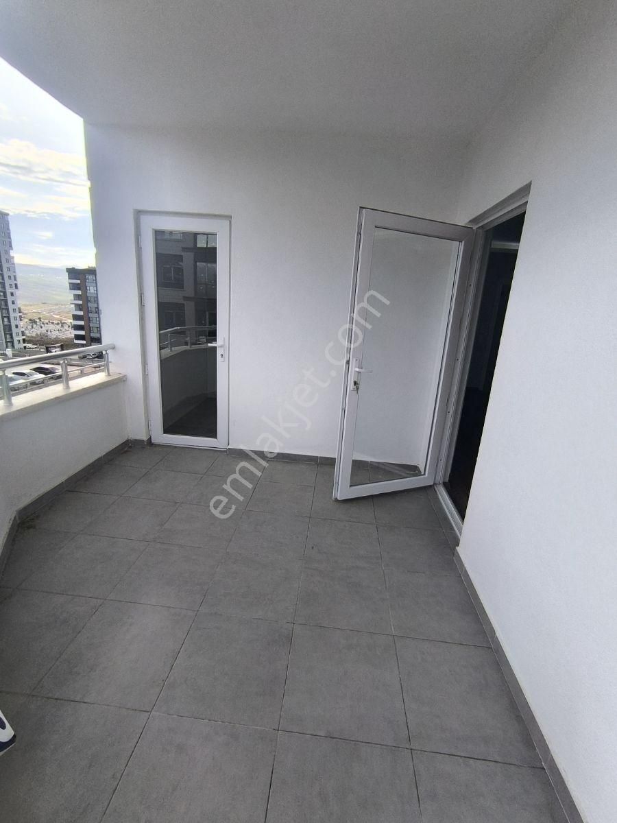 Ali Şeker'den Gökdelenler Bölgesinde Satılık Lüks 4+1 - Görsel 34