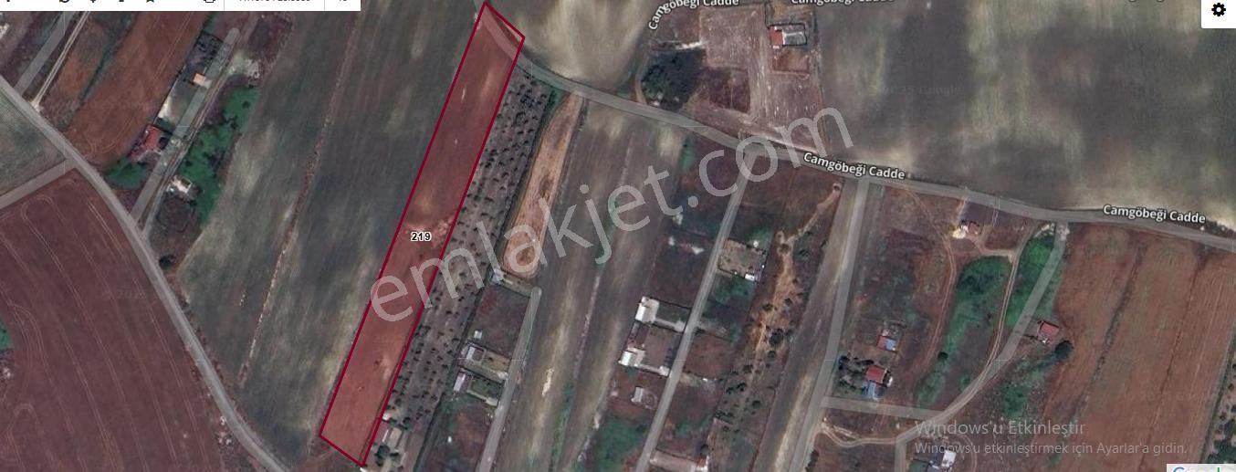 Arnavutköy Haraççıda Satılık Arsa , 750 M2 Hisseli İmarlı Evlerin Yakını