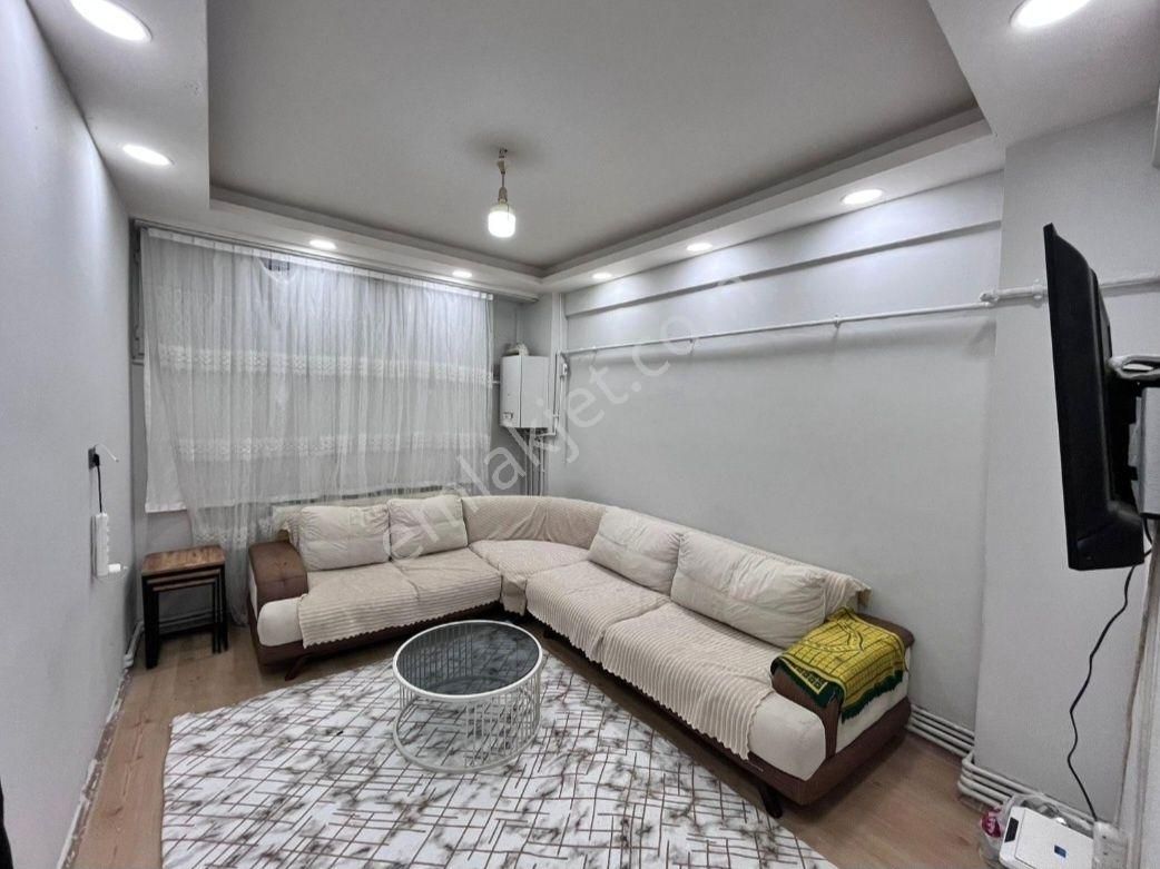 Mimar Emlak'dan Satılık 2+1 85m² Masrafsız 15mt Hisseli Bahçekat