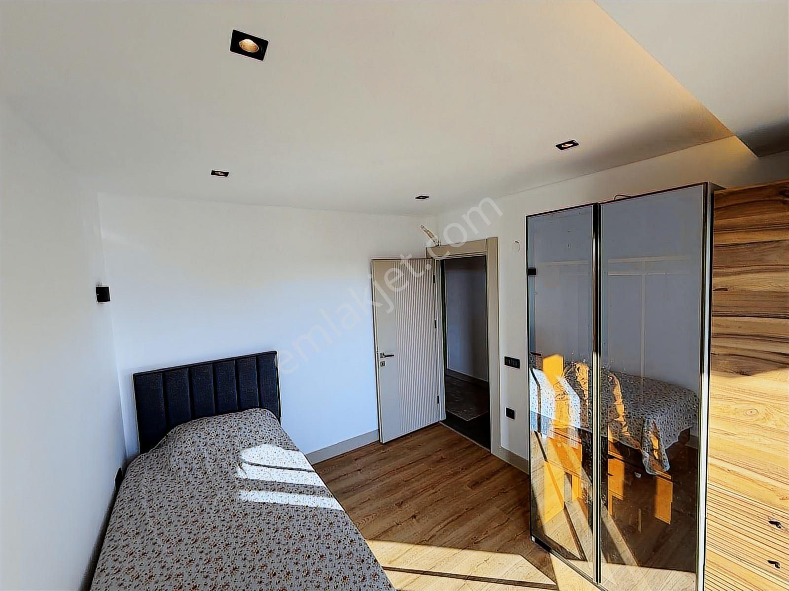 Çeşme Şifne'de Havuzlu Muhteşem Konumda Satılık 4+1 Villa - Görsel 8