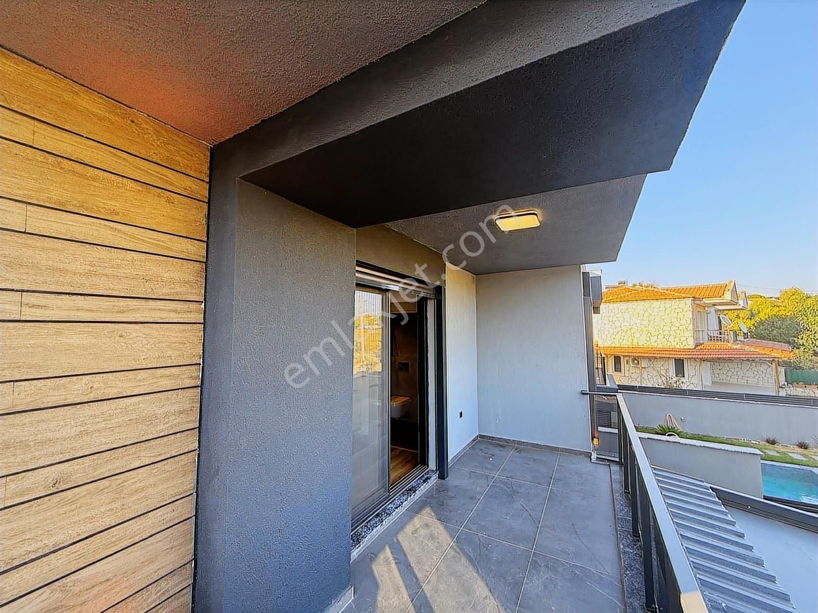 Çeşme Şifne'de Havuzlu Muhteşem Konumda Satılık 4+1 Villa - Görsel 10