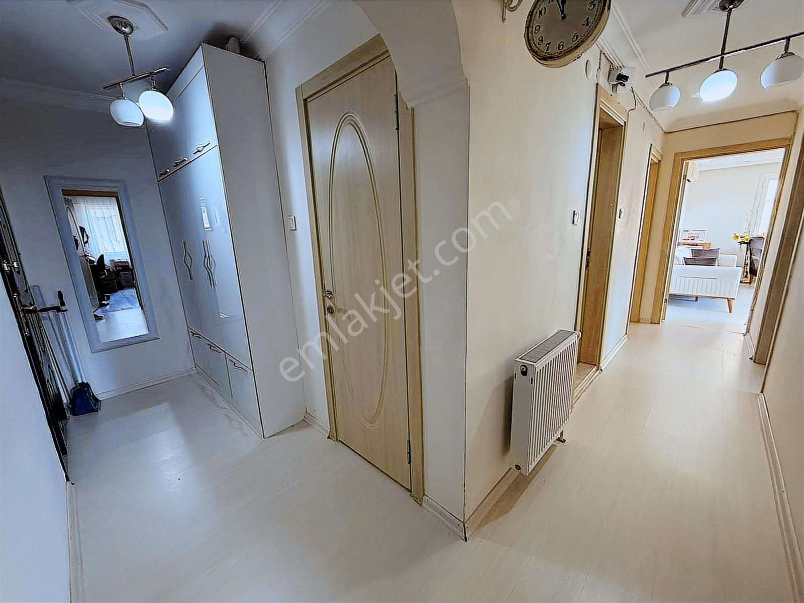 Buca Dilek Sitesi'nde Full Tadilatlı Kiralık 3+1 Daire - Görsel 3