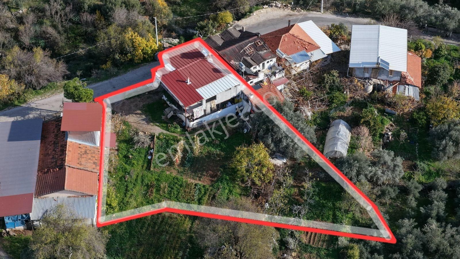 Fethiye İncirköy De Satılık 2 Adet Ev Ve Arsası 1092 M2